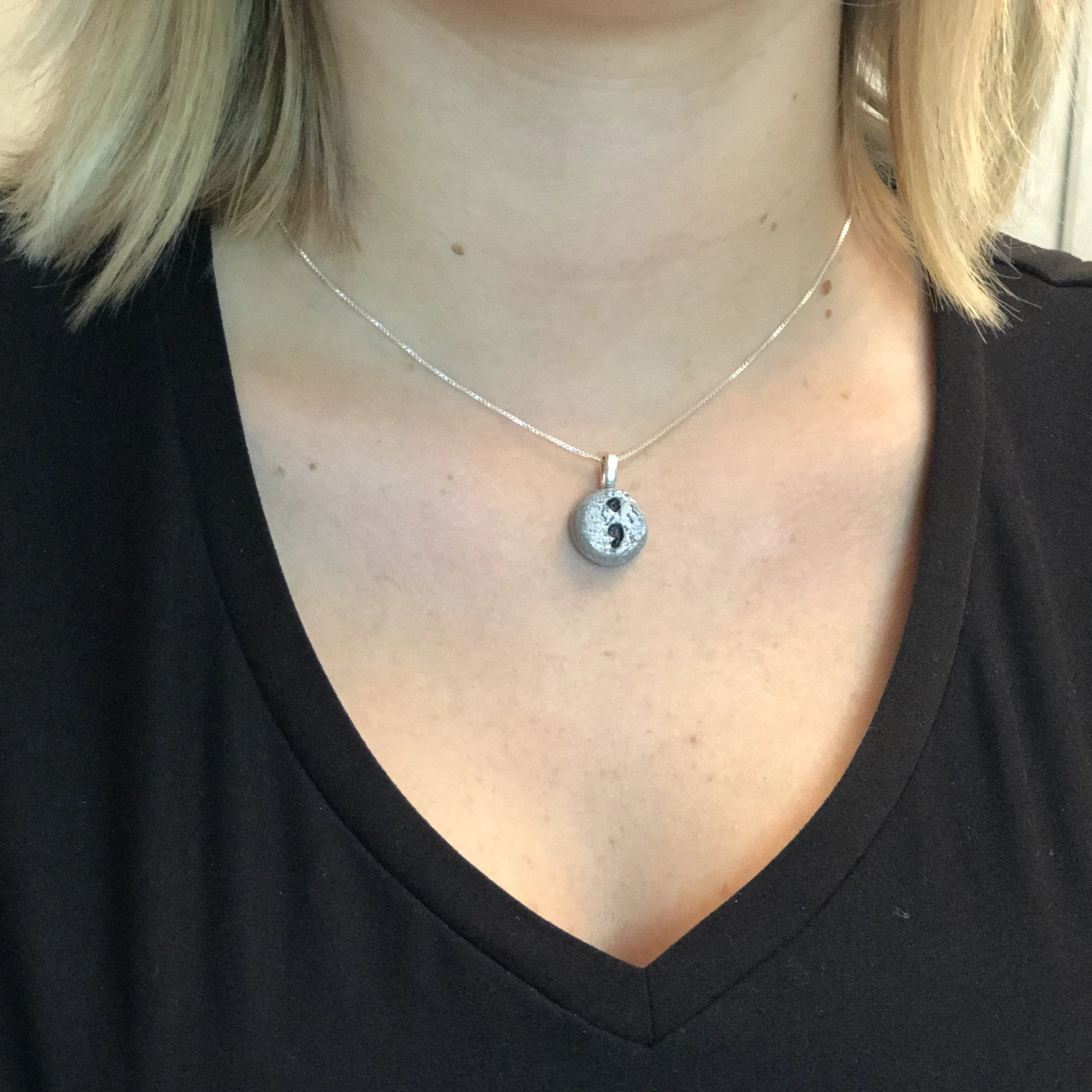 1/2" Small Round Rock Pendant - Semi-Colon