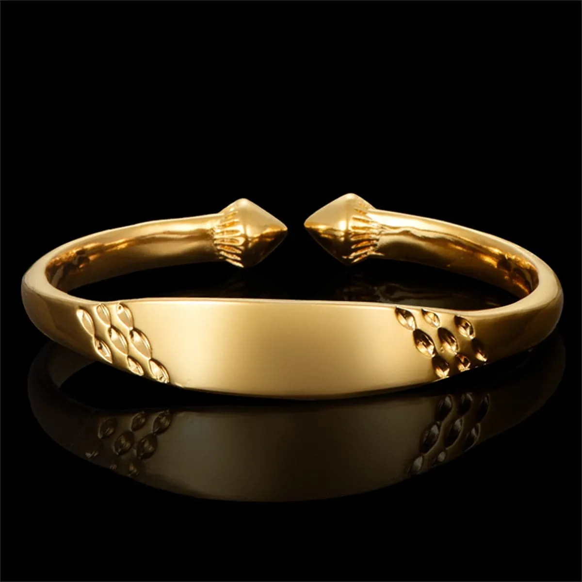18K Gold-Plated Leaf Detail Arrow Cuff