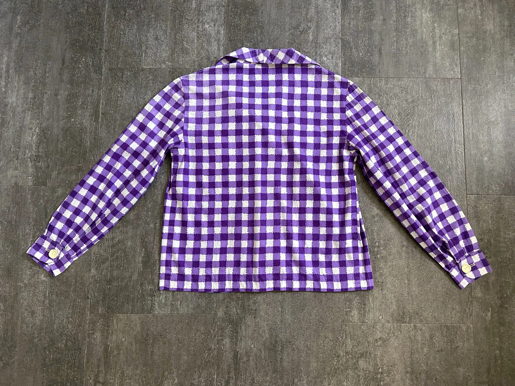 1940s 1950s gingham shirt . vintage cotton top . size m
