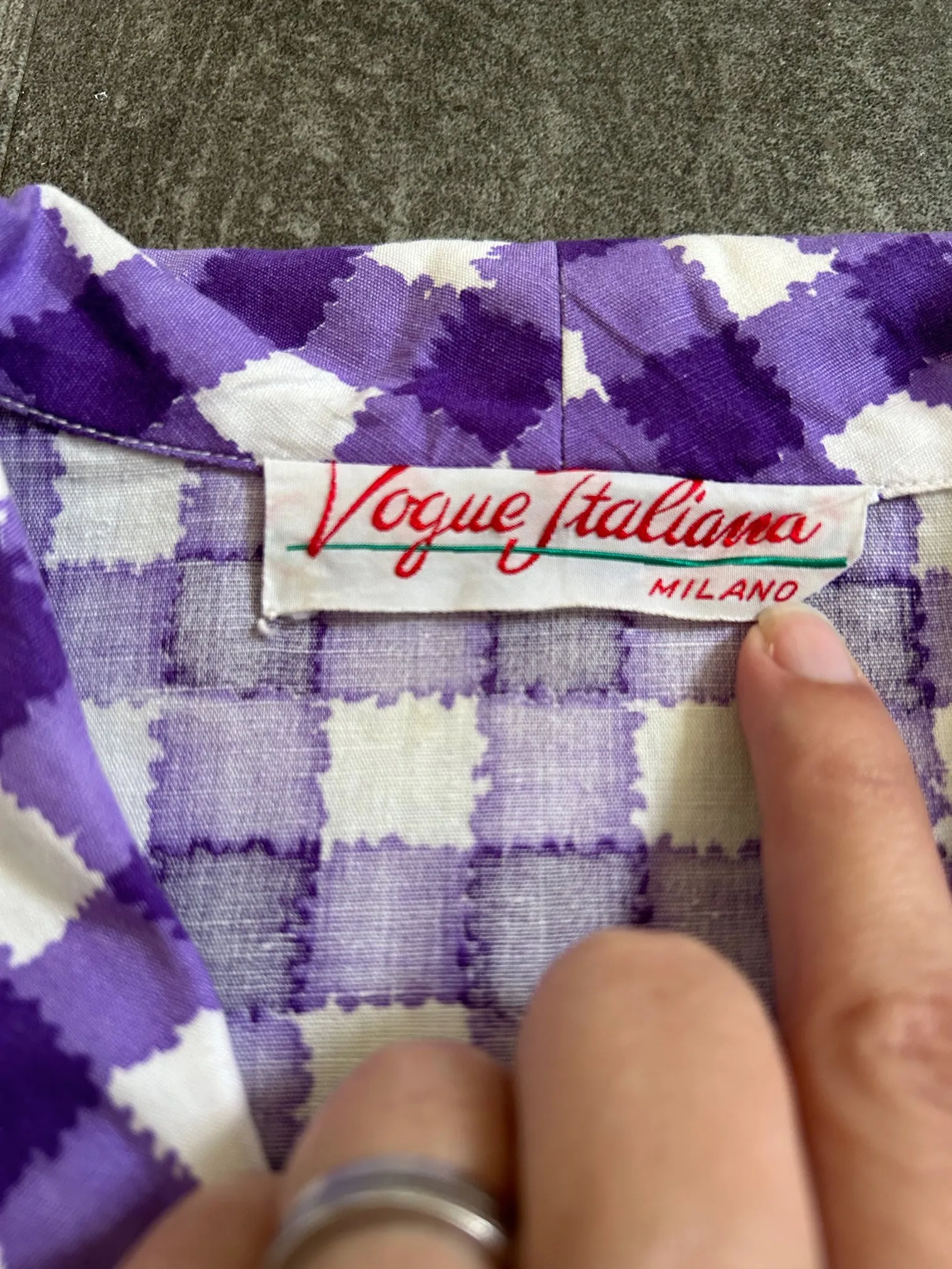 1940s 1950s gingham shirt . vintage cotton top . size m