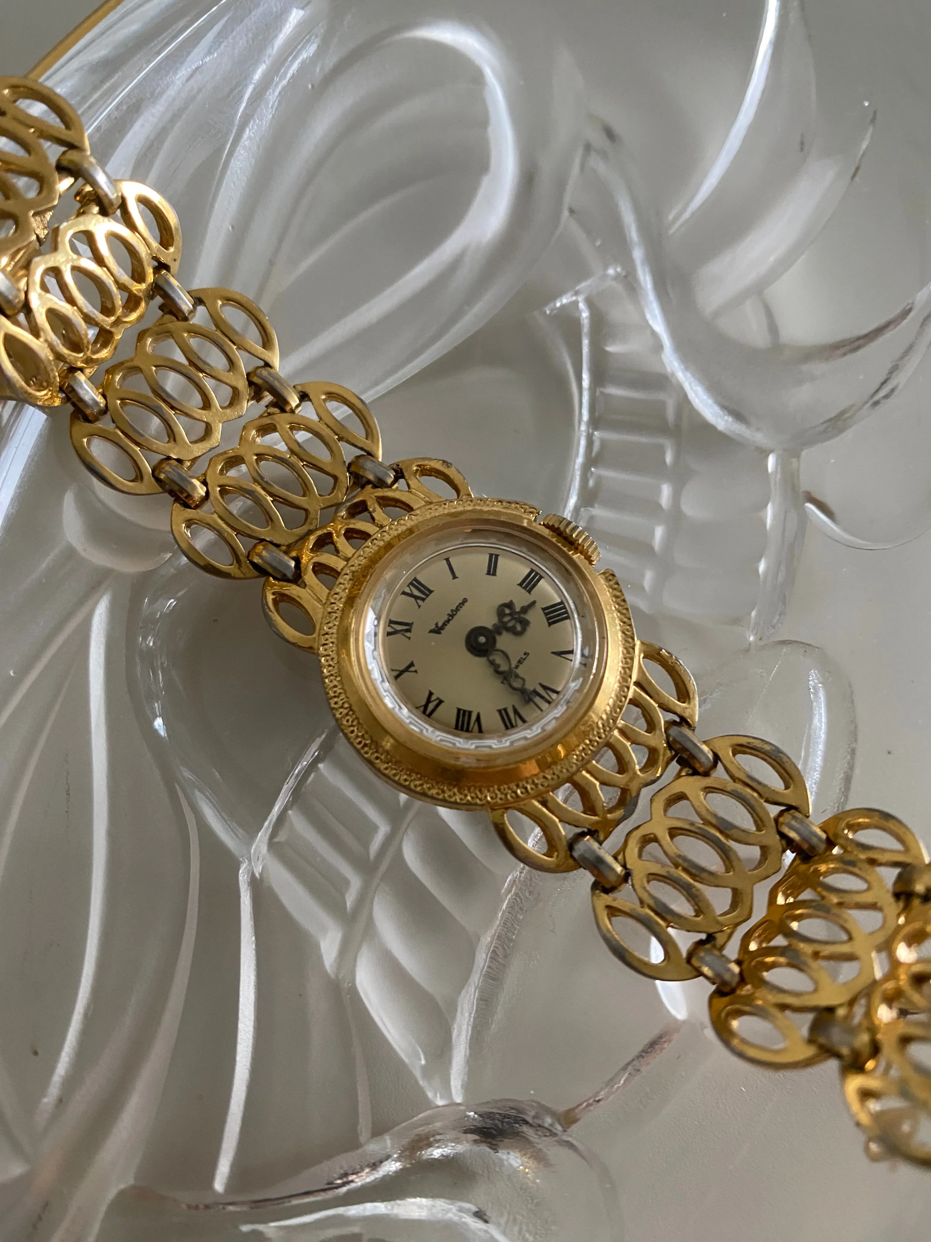 1970s Vintage Filigree Art Deco Vendôme Mechanical Watch