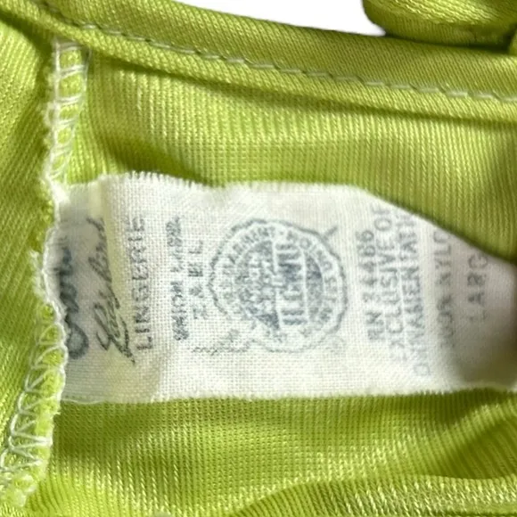 1970’s Vintage Womens’s Chartreuse Floral Lace Camisole Panty Lingerie Set ILGWU