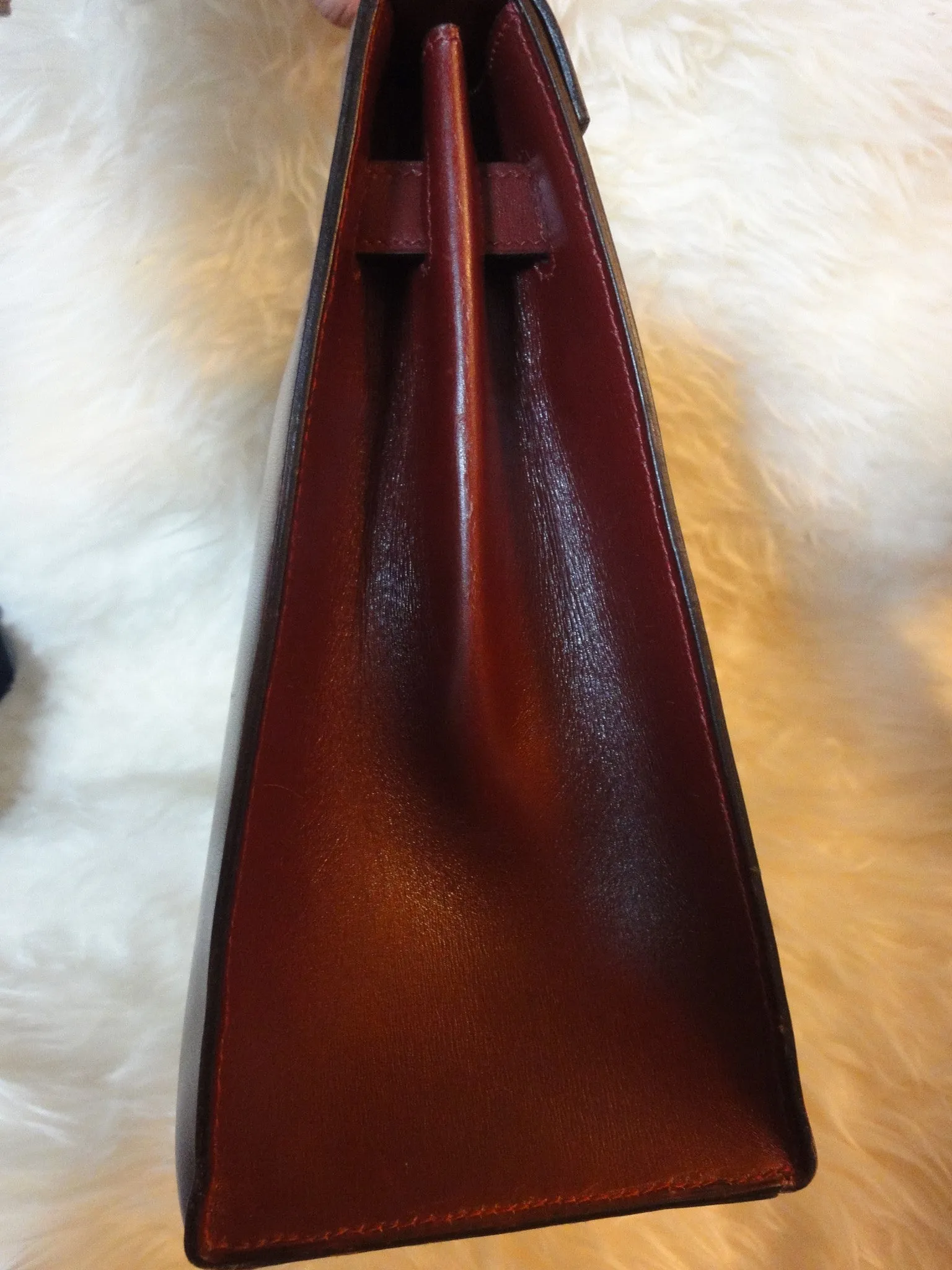1980s Vintage HERMES Kelly 32 bag rouge ash box calf leather with gold hardware. Exterior stitch. Stamp K in O, 1981. Best known classic bag
