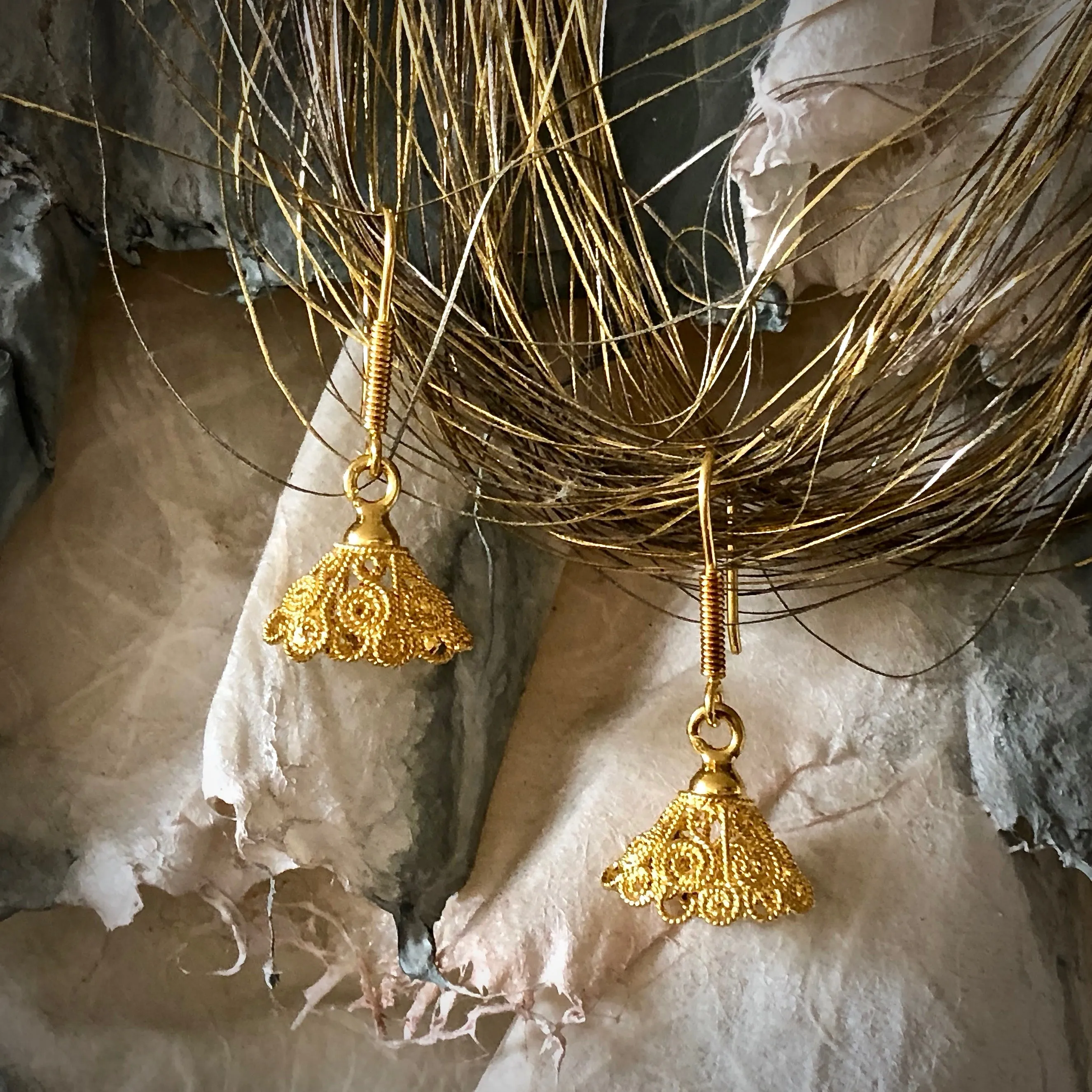 22k Yellow Gold Filigree Dangle Earrings