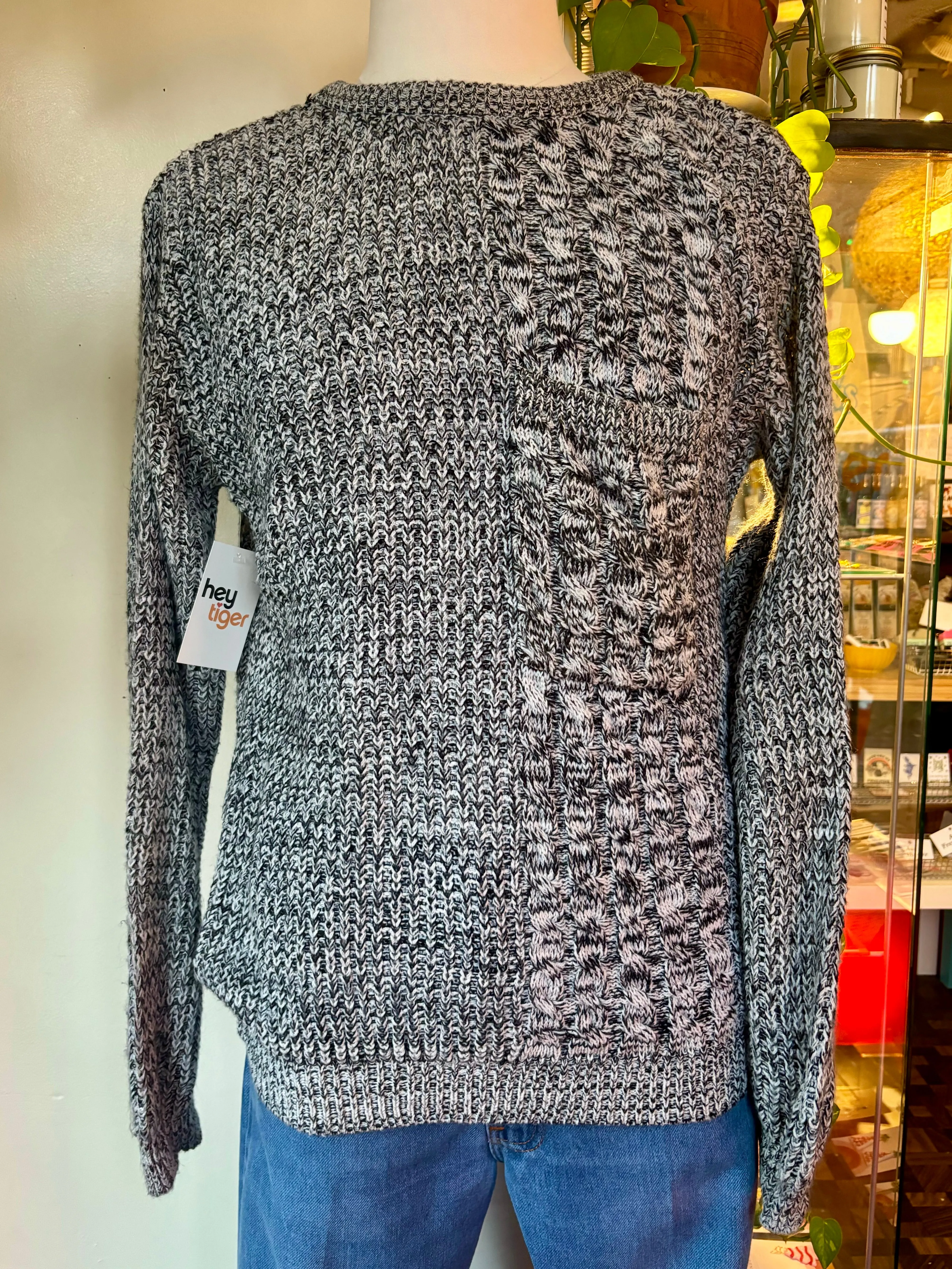 80s/90s Marled Cable knit sweater w/chest pocket
