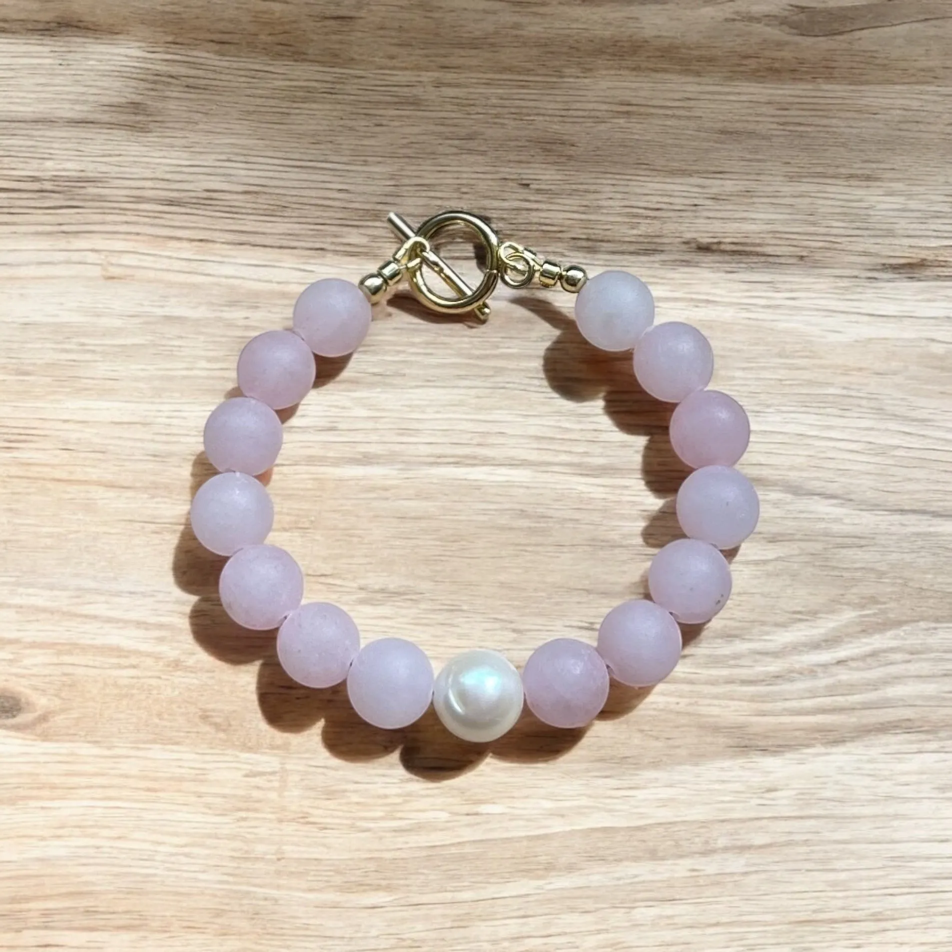 Aphrodite: Rose Quartz Freshwater Pearl