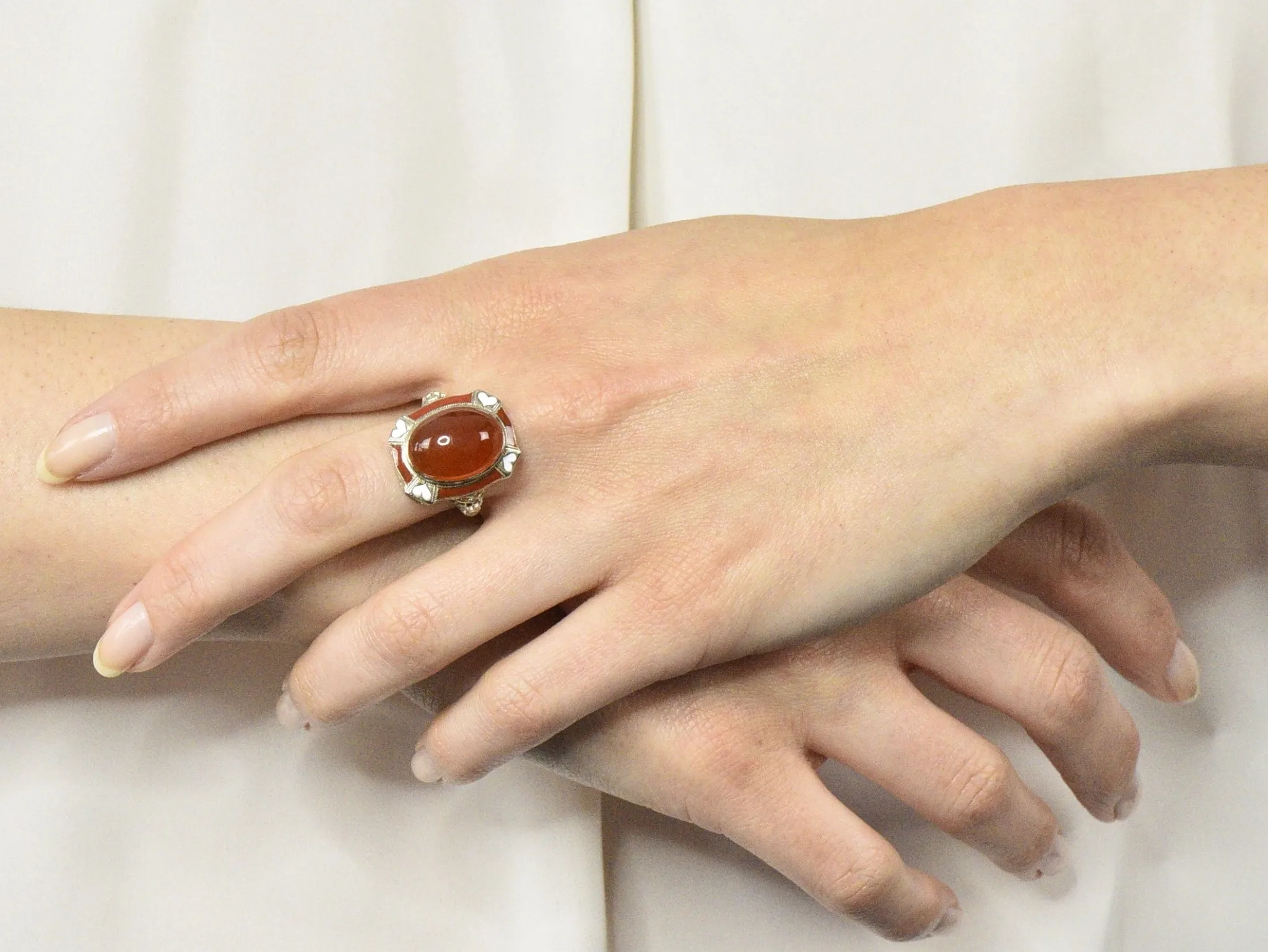 Art Deco Carnelian Enamel Hearts 14 Karat White Gold Ring