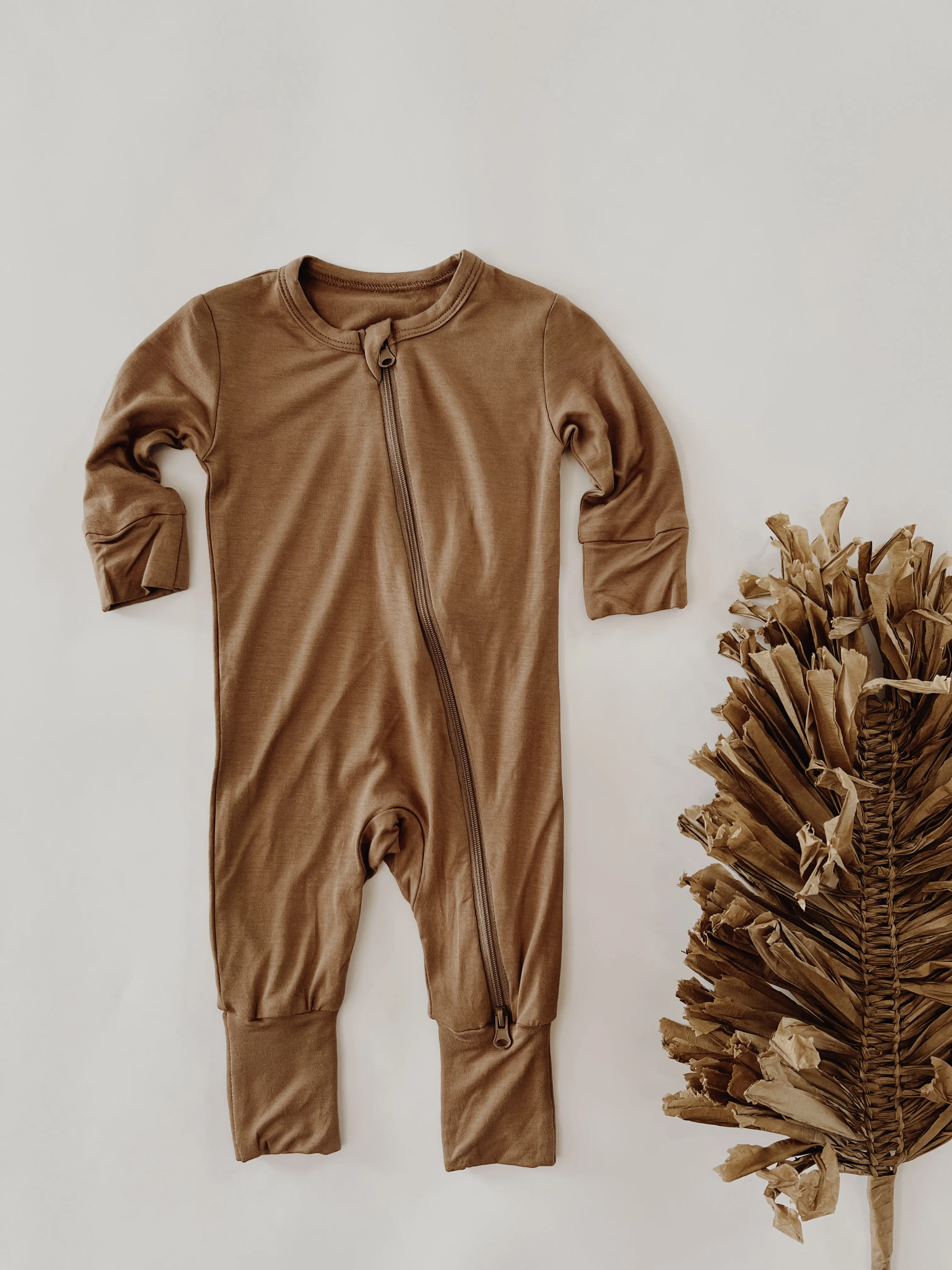 Bamboo Footed Lounger | Honey