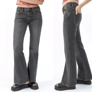 BDG URBAN OUTFITTERS Women’s Low-Rise Flare Jean Blue Gray Wash size 28