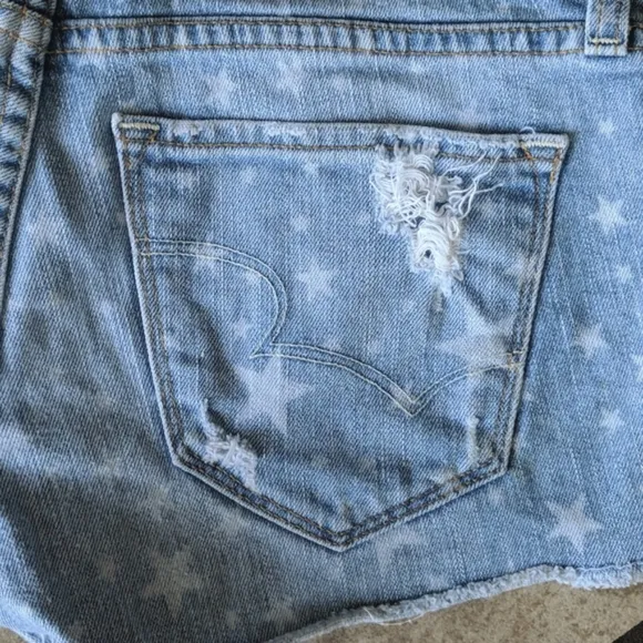 BIG STAR Remy Low Rise Fit cut-off distressed frayed denim shorts stars sz25 EUC