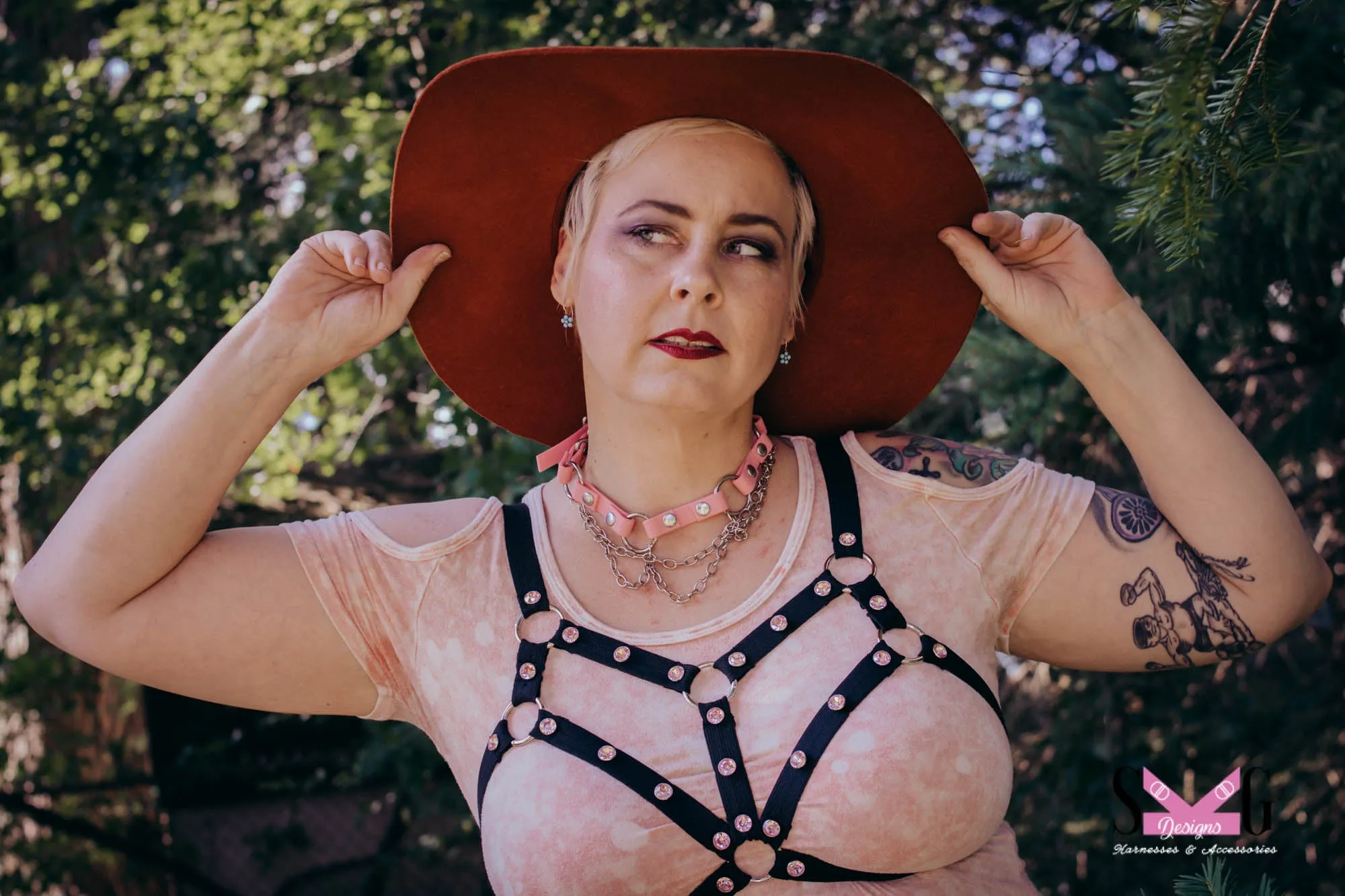 Billie vegan chain collar