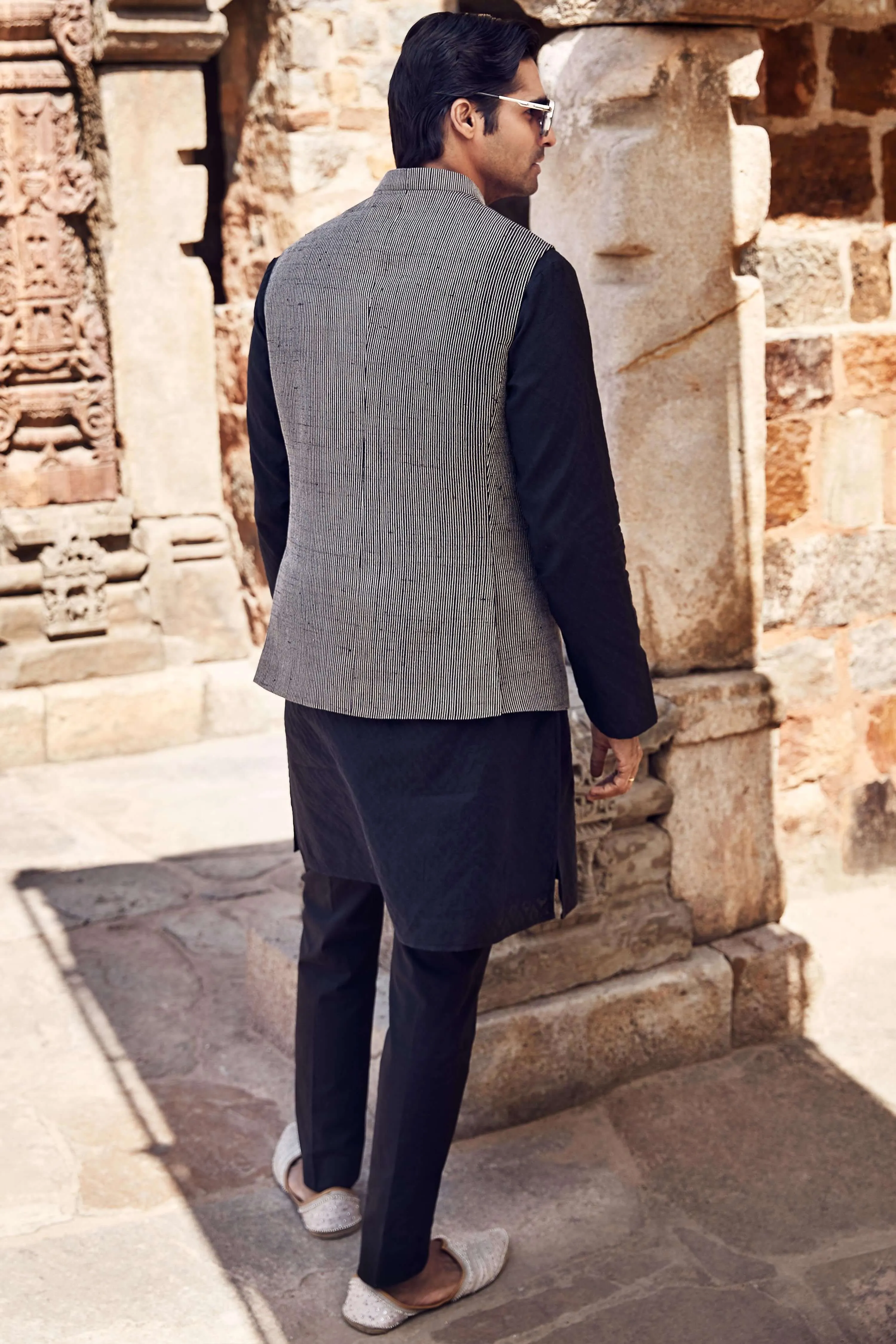 Black double wing bundi and kurta set
