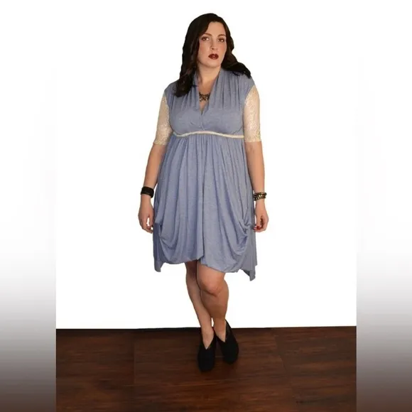 BLUE - Goddess pocket dress lace sleeves and  tie.