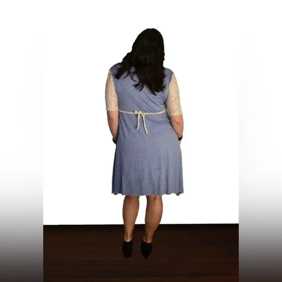 BLUE - Goddess pocket dress lace sleeves and  tie.