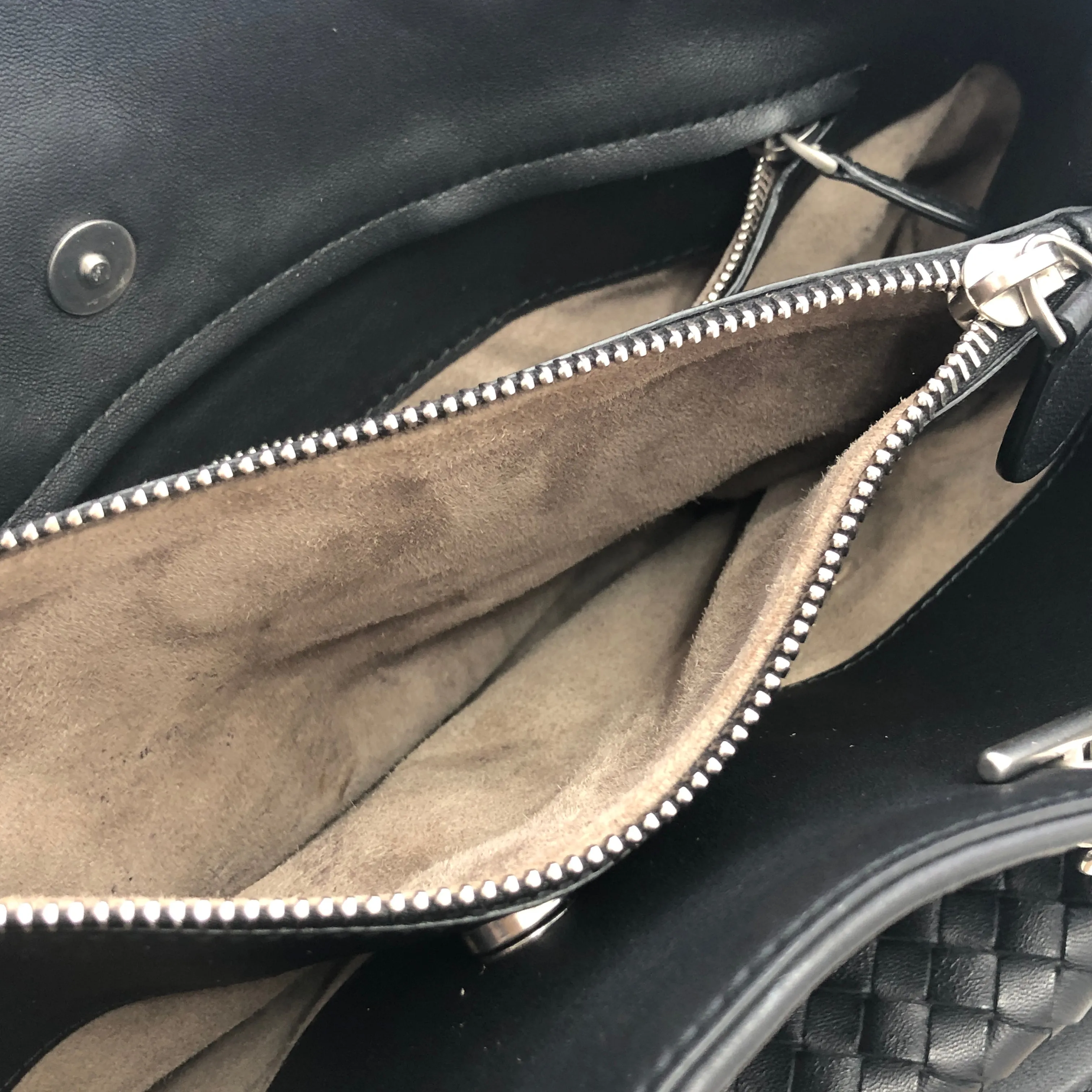 Bottega Veneta Leather Chain Totebag Black Vintage rses7r