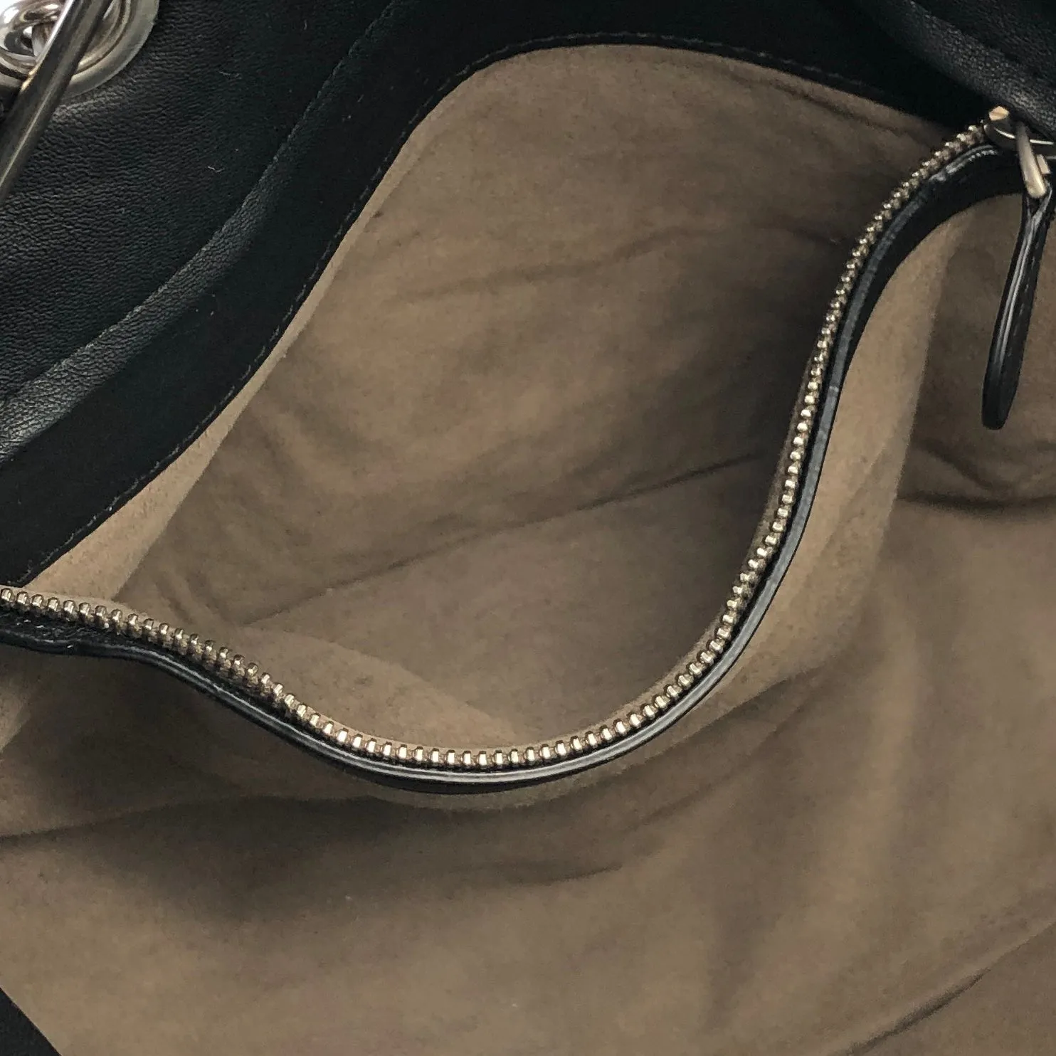Bottega Veneta Leather Chain Totebag Black Vintage rses7r