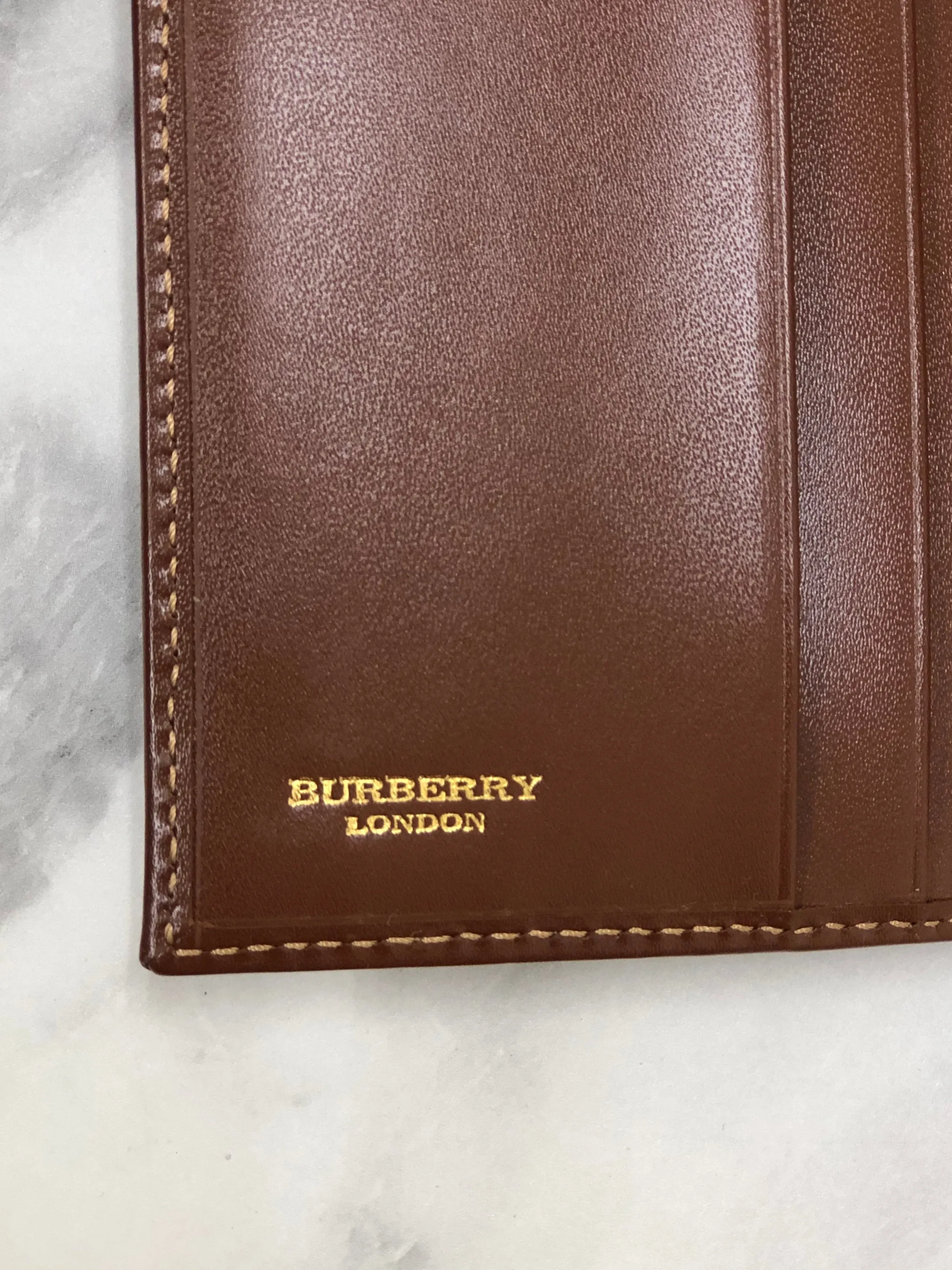 Burberry Nova Check Logo PVC Leather Folded Wallet Beige Vintage y7ama2
