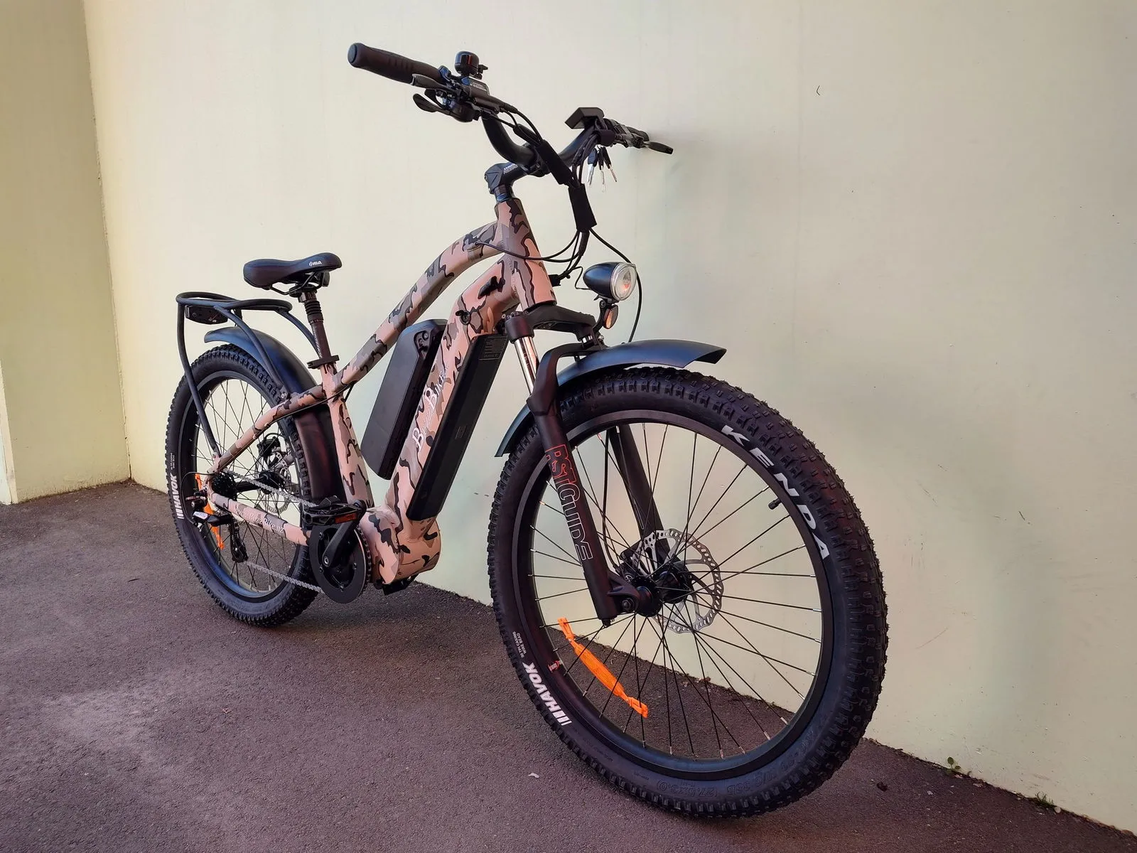 BUZZ BIKE TT DOUBLE BATTERY DELUXE 26" X 4 " CAMO