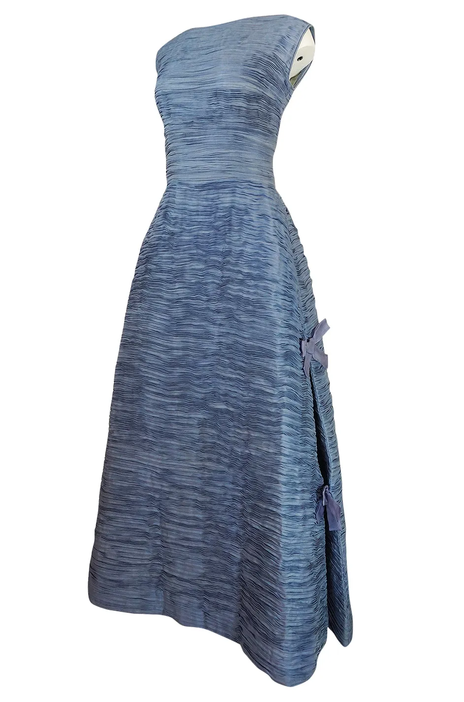c.1965 Sybil Connolly Couture Bow Detailed Blue Pleated Irish Linen Dress