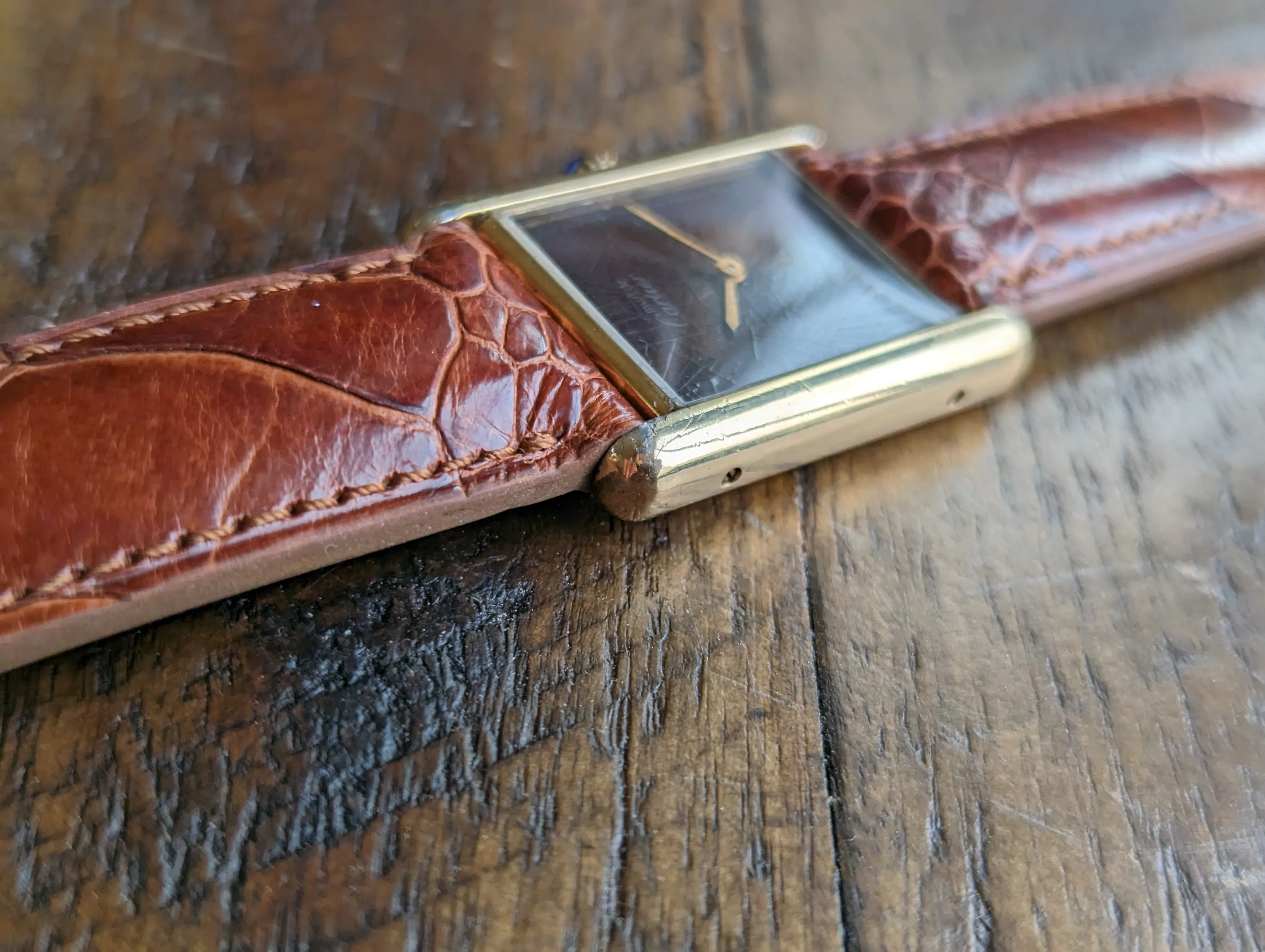 Cartier Tank Vermeil Burgundy - Manual Wound