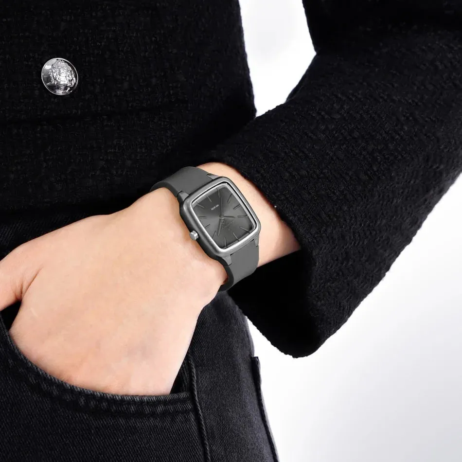 Chic Silicone Women's Quartz Watch