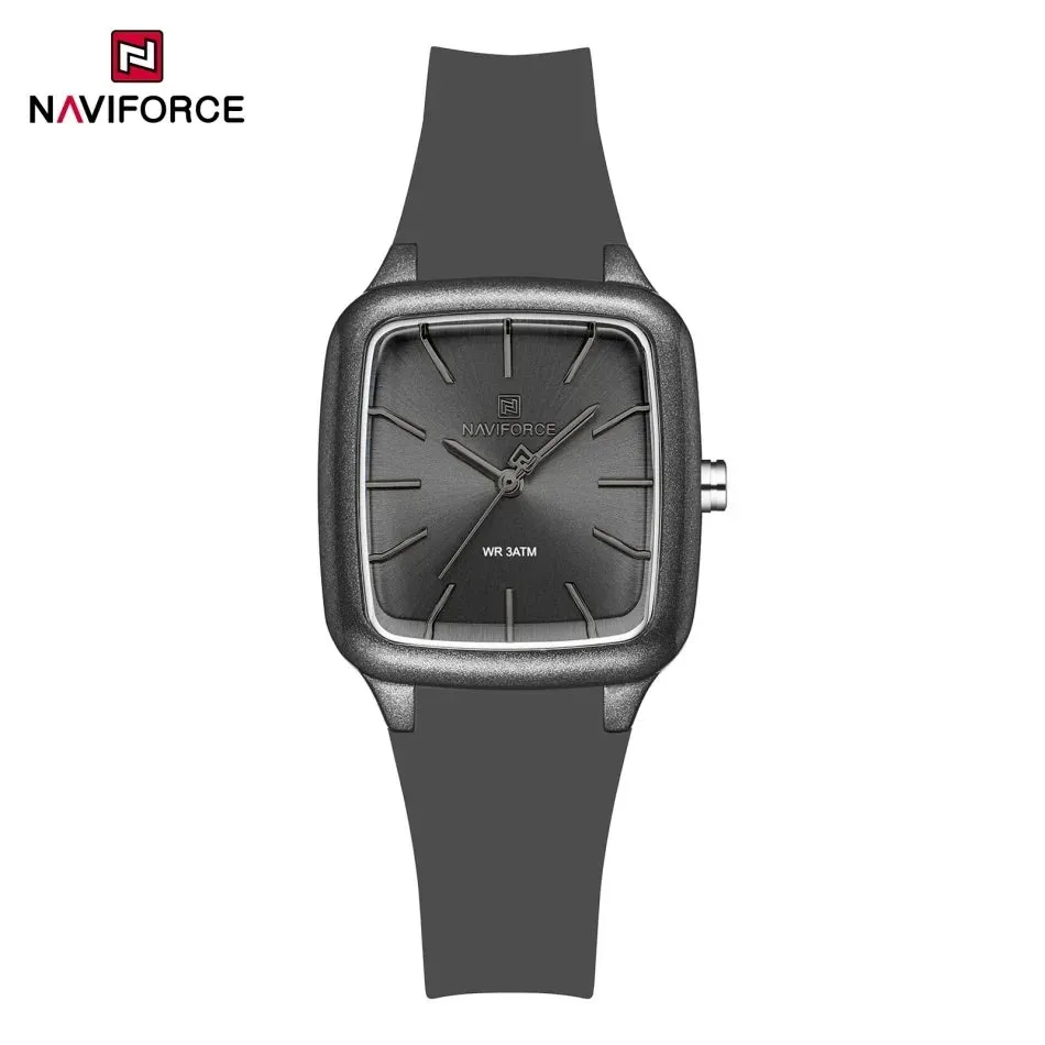 Chic Silicone Women's Quartz Watch