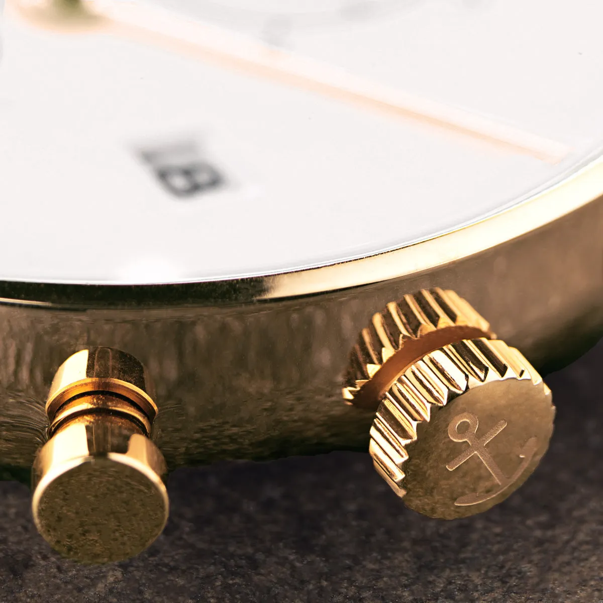 Chrono Small Gold White & Grey Vintage Leather