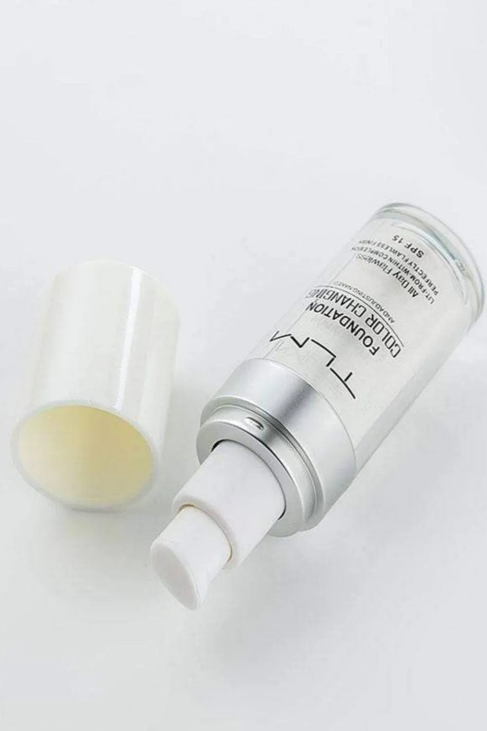 Color Changing Foundation - ONE SHADE FITS ALL