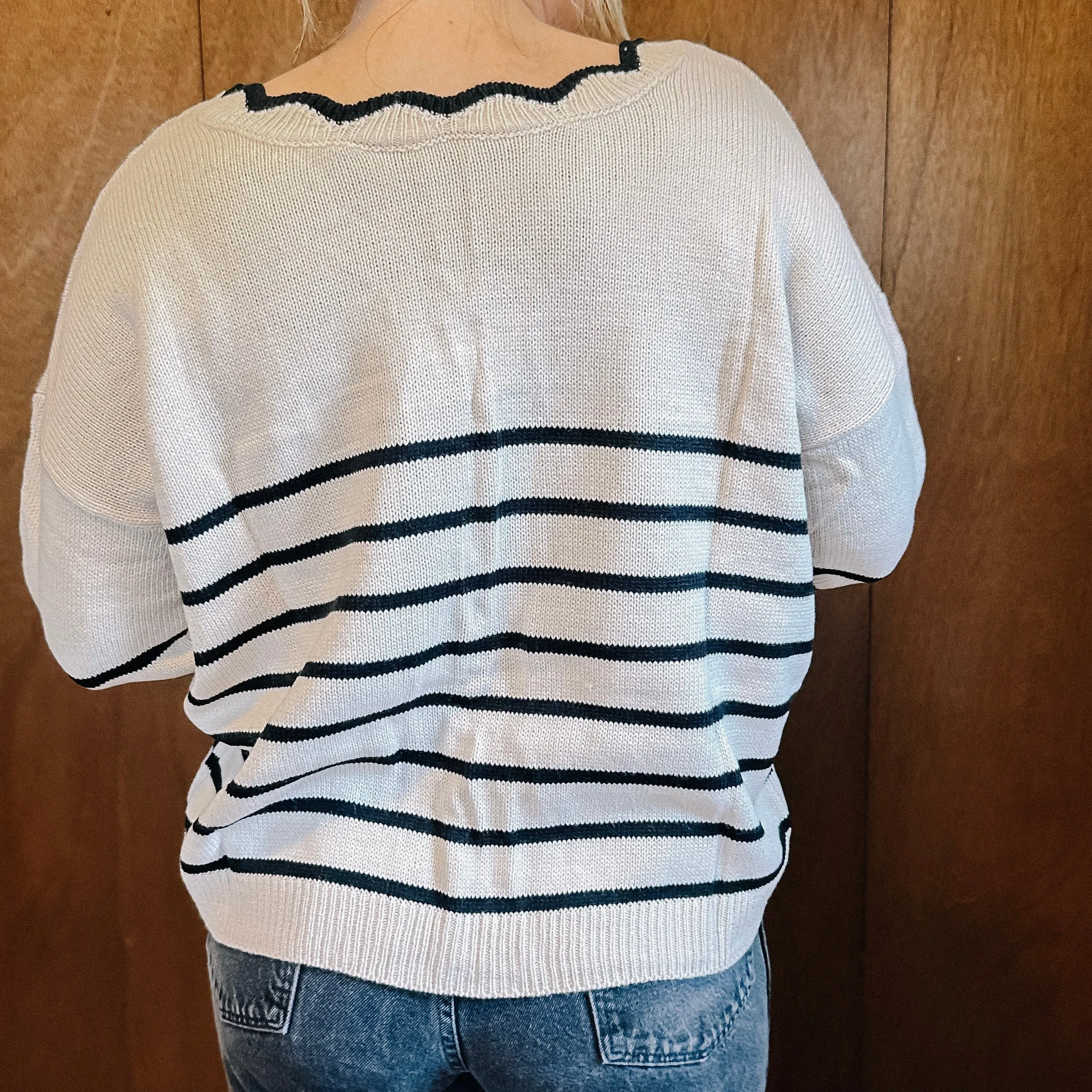 Cutesy Scallop Edge Bow Detail Sweater