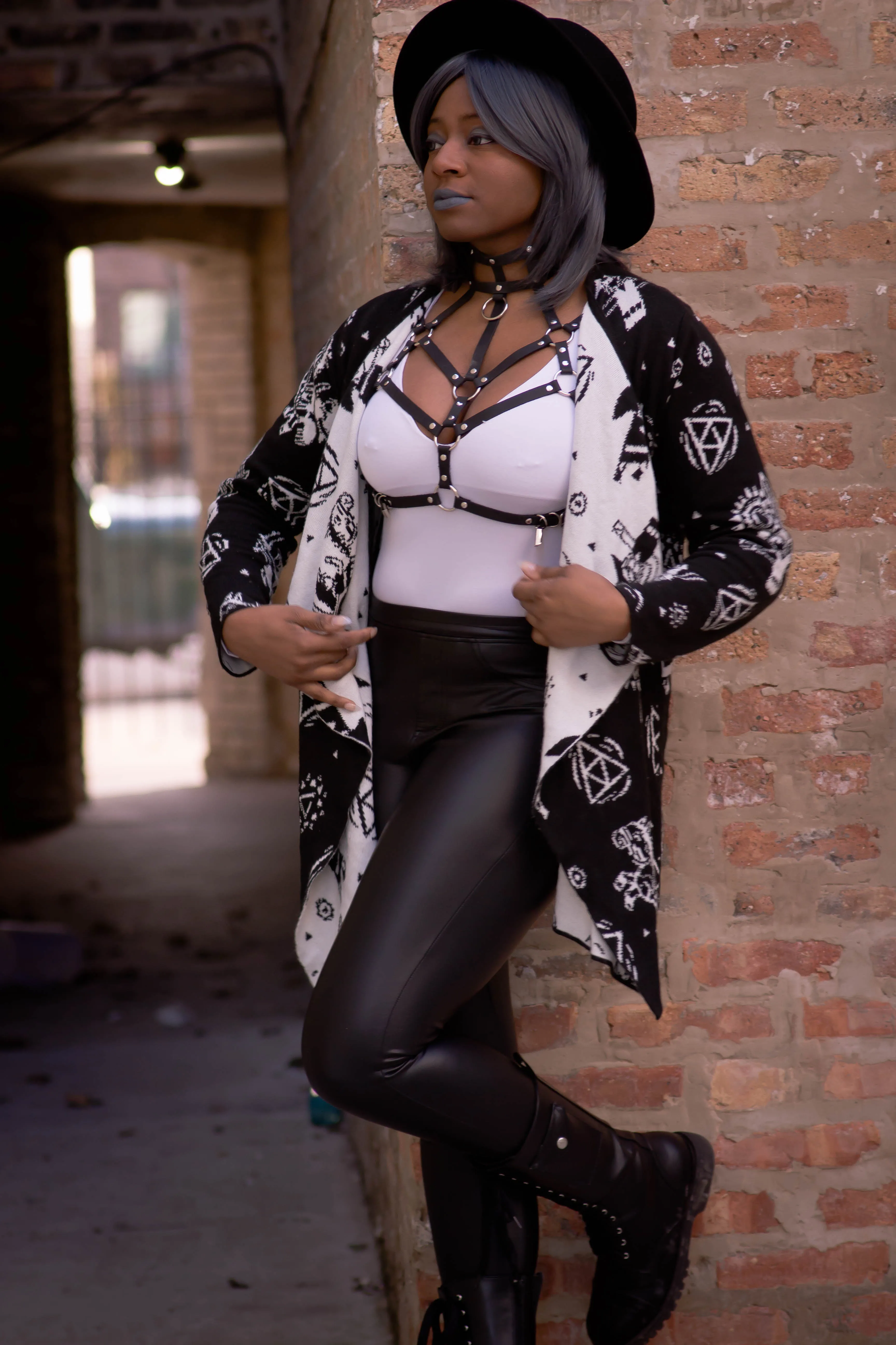 Dita leather harness