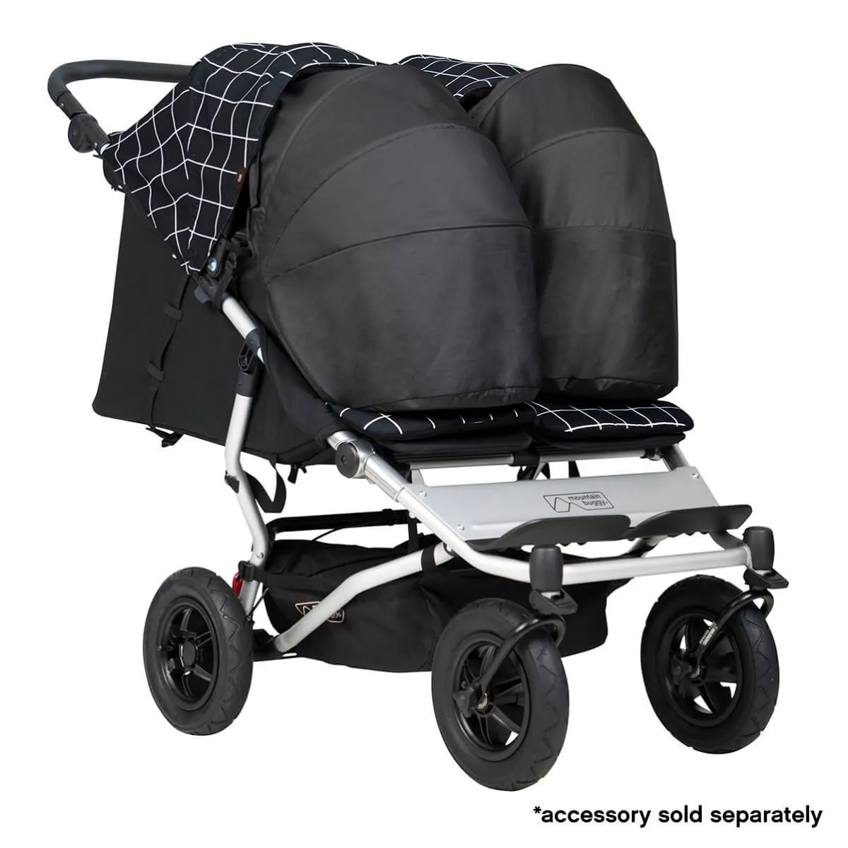 duet™ and two carrycot plus™ bundle