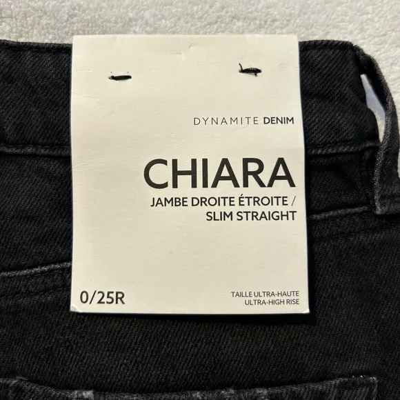 DYNAMITE Denim NWT Chiara Slim Straight Jeans in  Sz 25