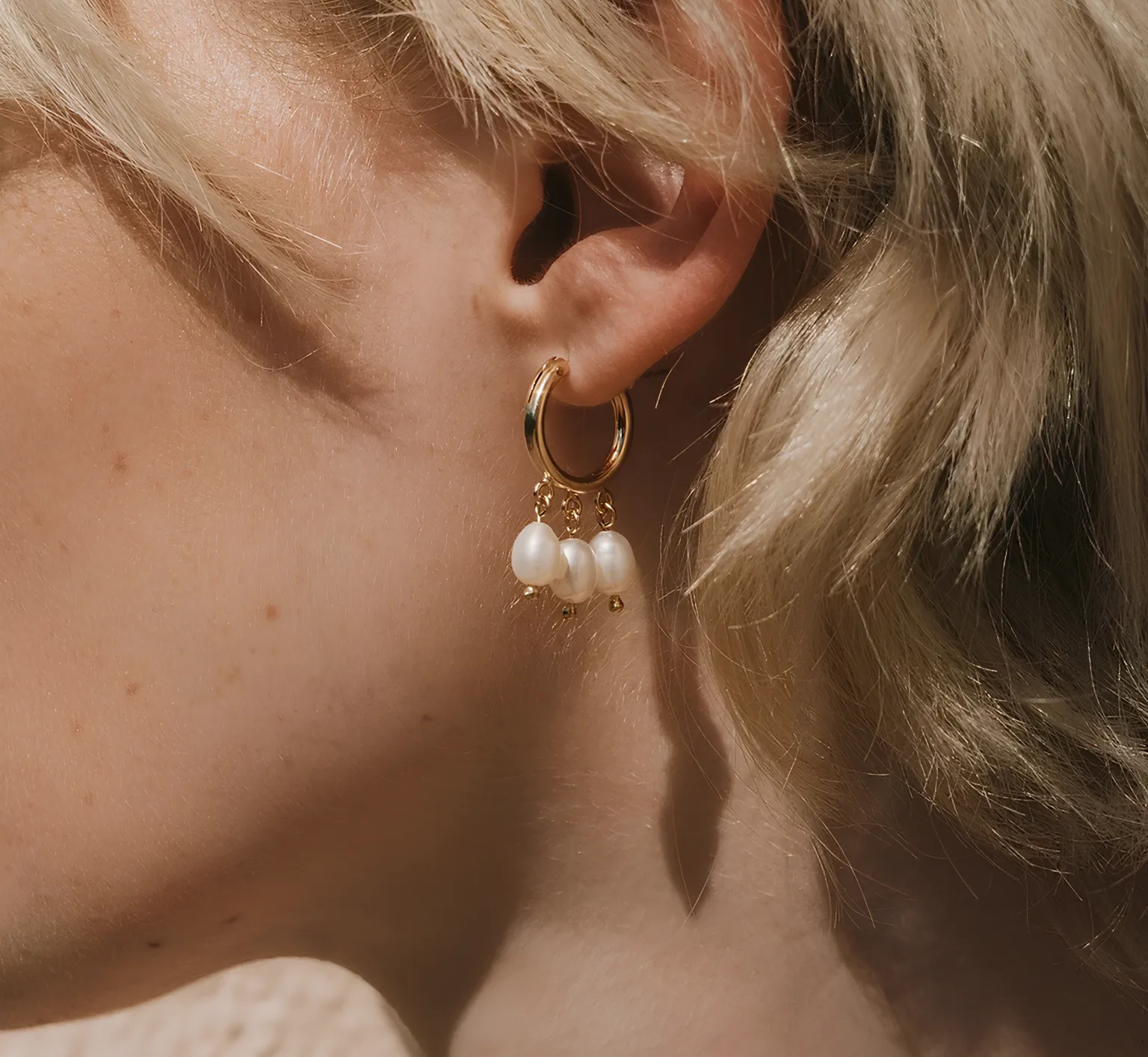 Elegant Stainless Steel Earrings Three White Freshwater Pearls