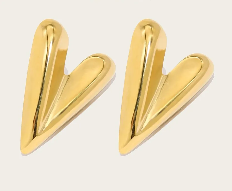 Everlasting Heart Earring