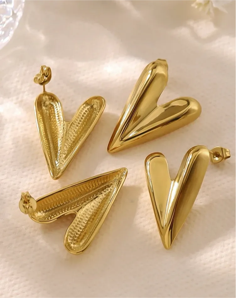 Everlasting Heart Earring
