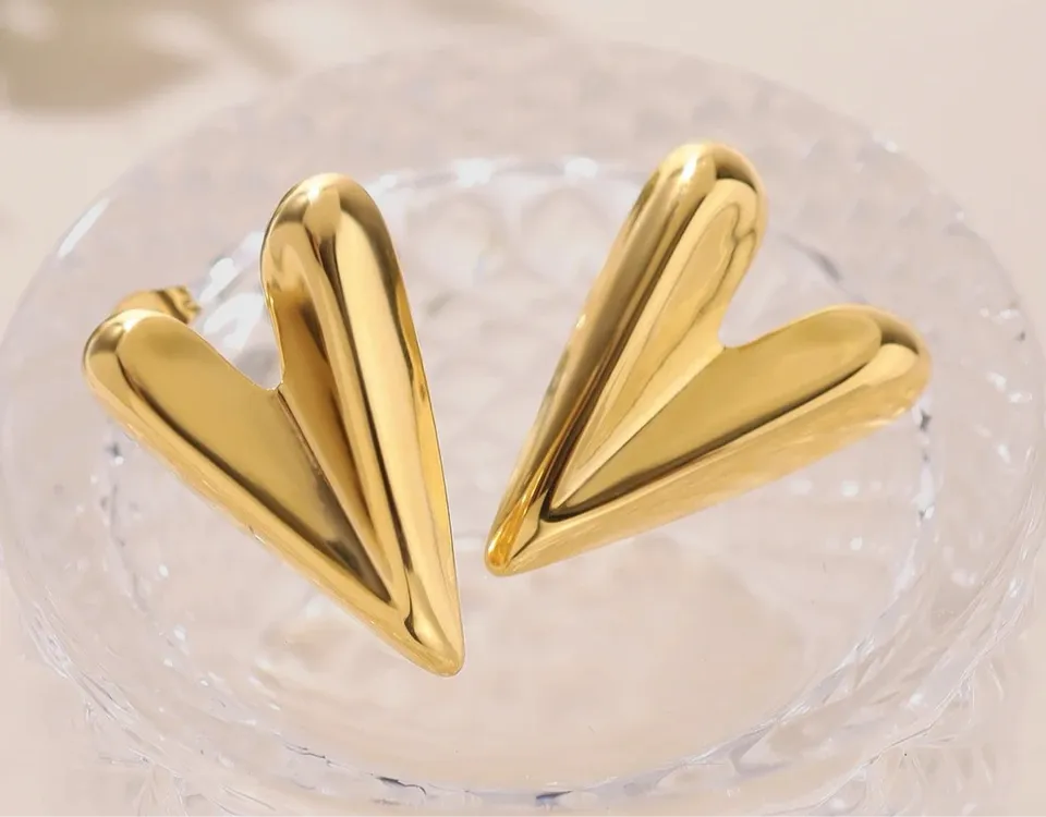 Everlasting Heart Earring