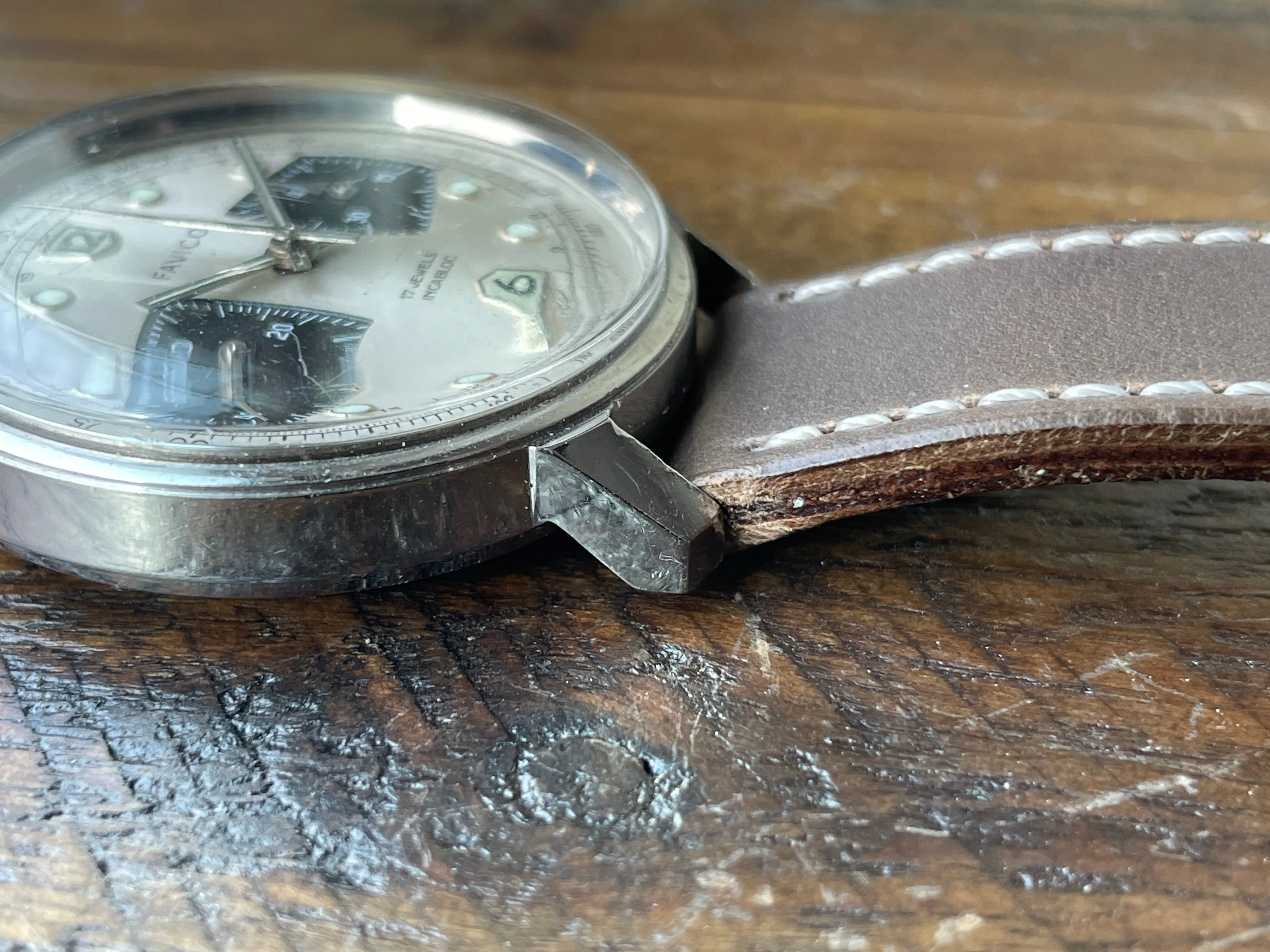 Favico Chronograph - Valjoux 7730