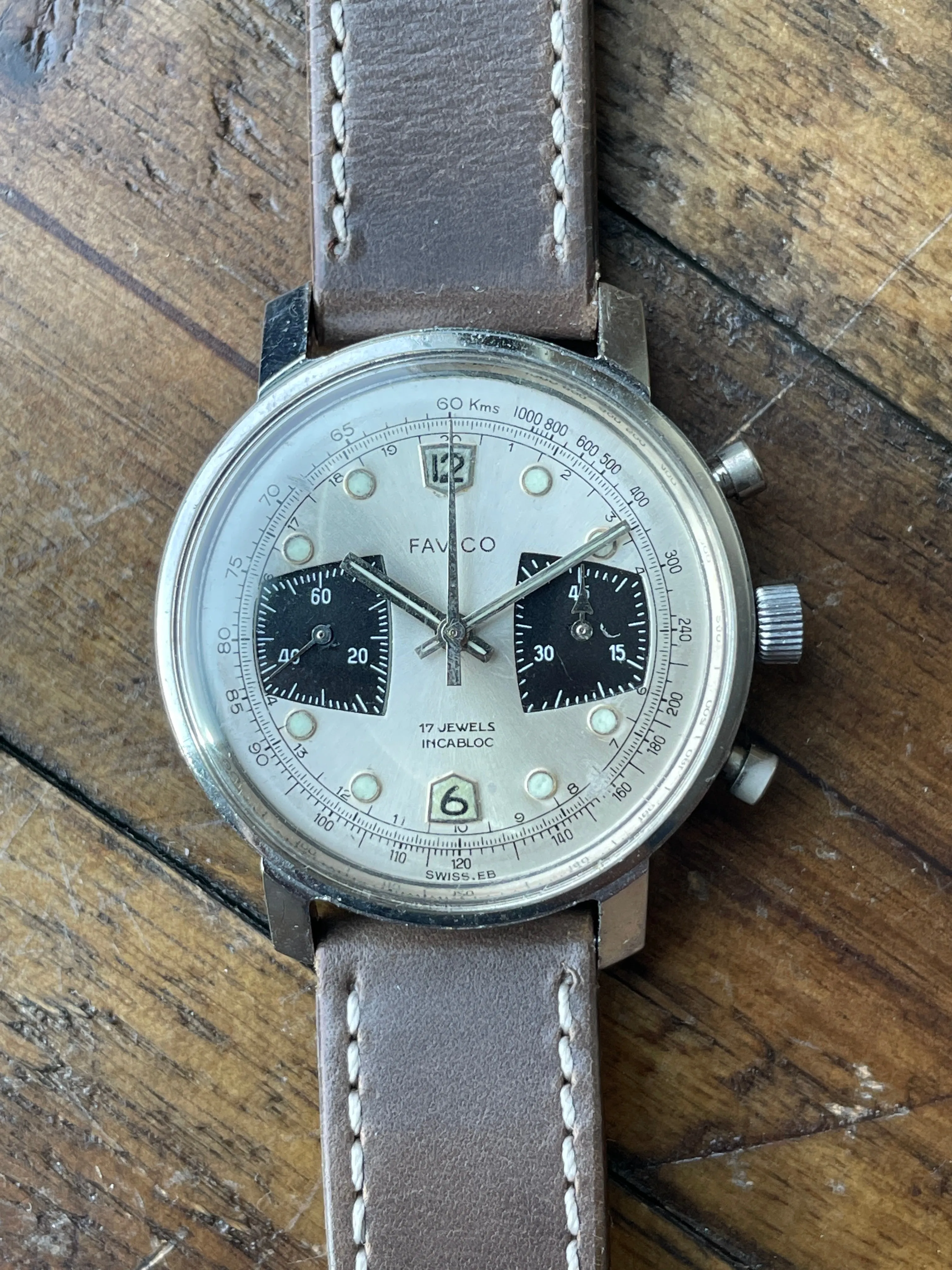Favico Chronograph - Valjoux 7730