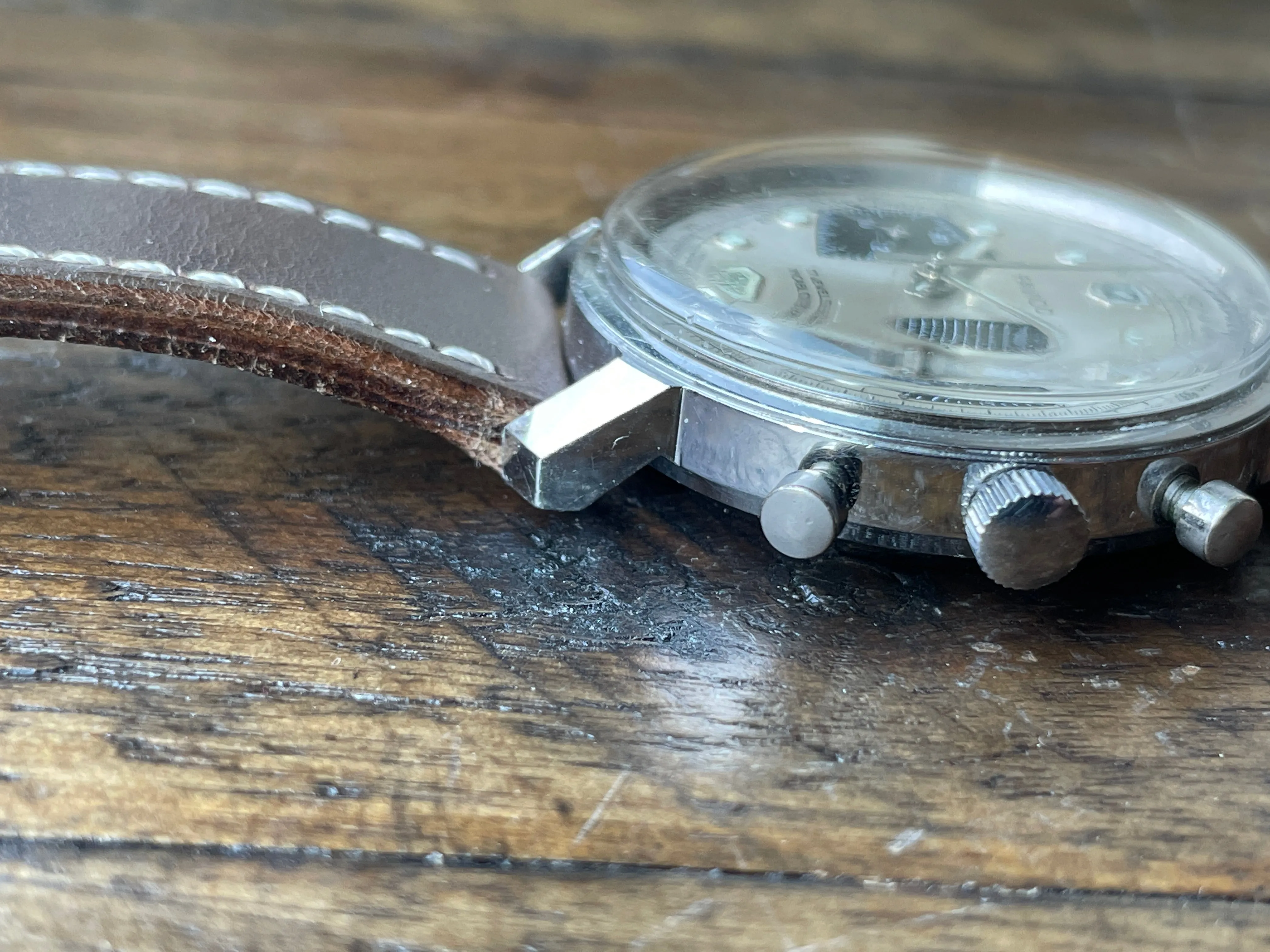 Favico Chronograph - Valjoux 7730
