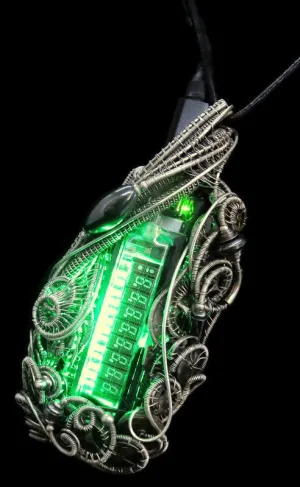 Green Sweeper Nixie Tube Steampunk/Cyberpunk Fusion LED Necklace