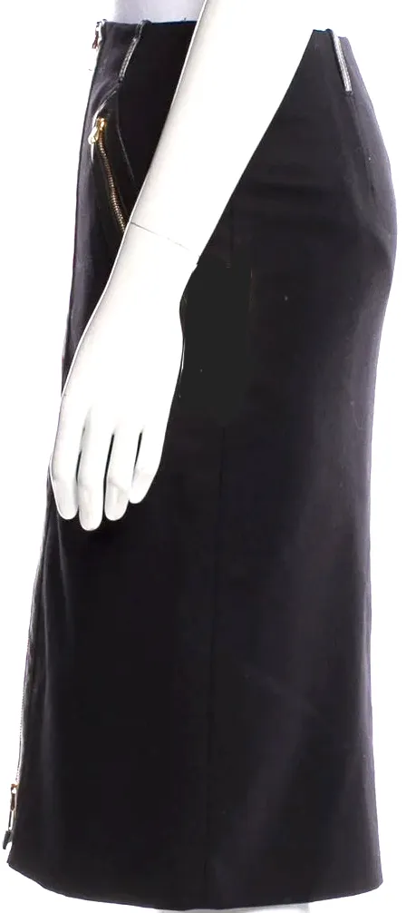 Gucci Italy. Vintage 2000 Collection by Tom Ford. Black Wool/Cashmere Blend w/Zipper Pocket Embellishments Skirt