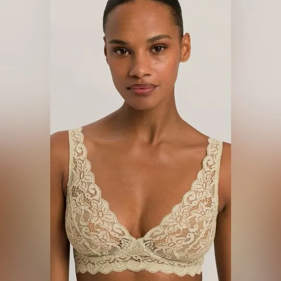 HANRO Luxury Moments Lace Wireless Bra