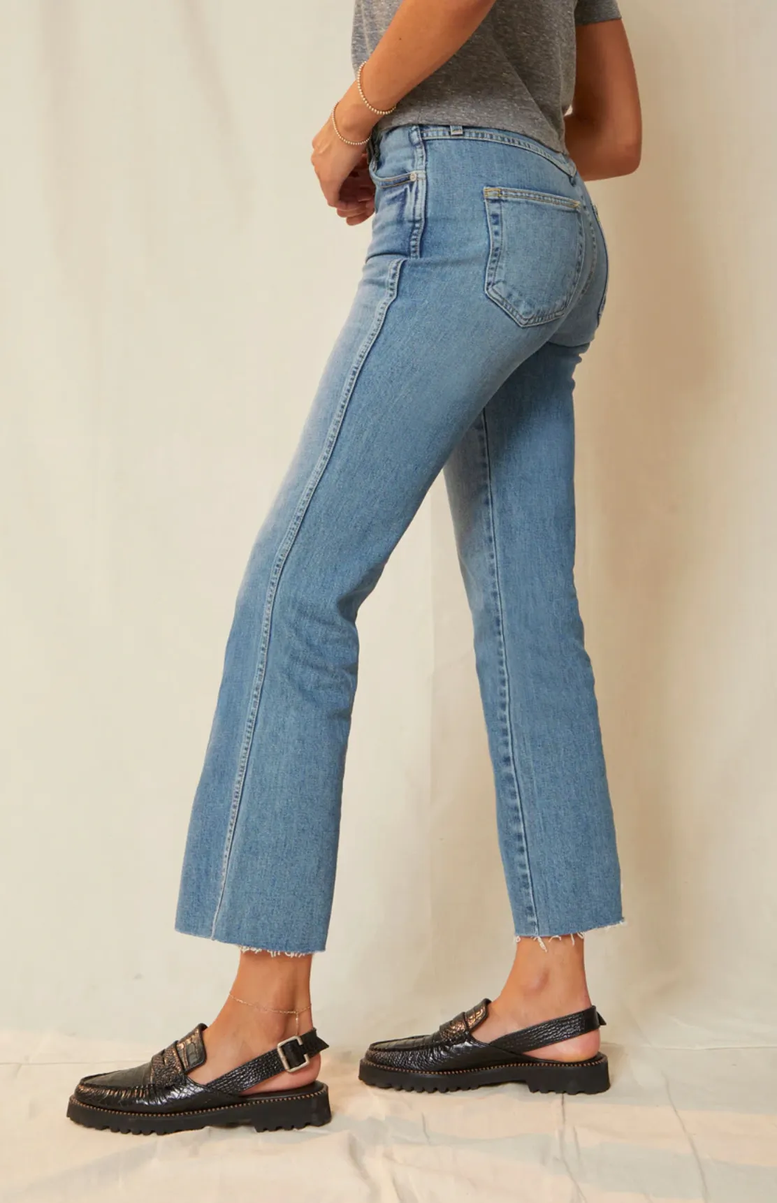 High Rise Kick Crop Topanga