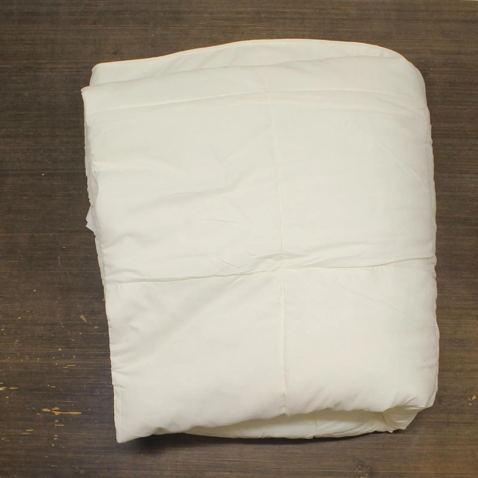 Ienjoy Home All Season Lightweight Down-Alternative Comforter Ivory Full / Queen