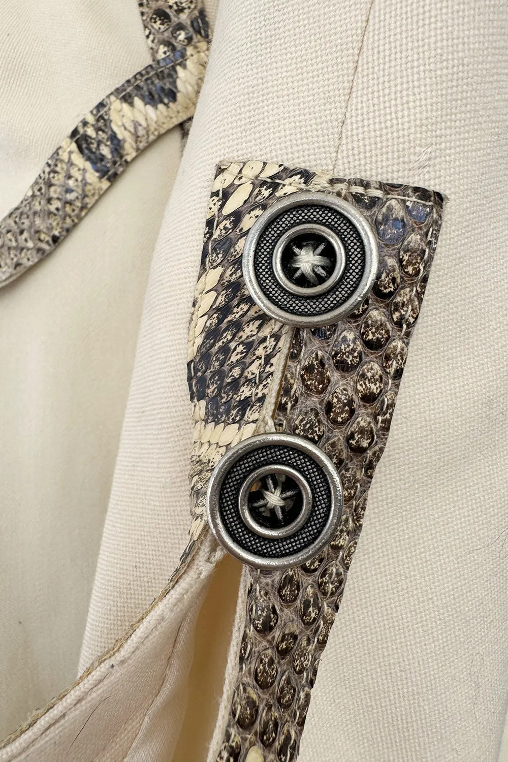 Important 1972 Bill Gibb Couture Debut Collection Lizard Detailed Cream Jacket & Scalloped Edged Skirt