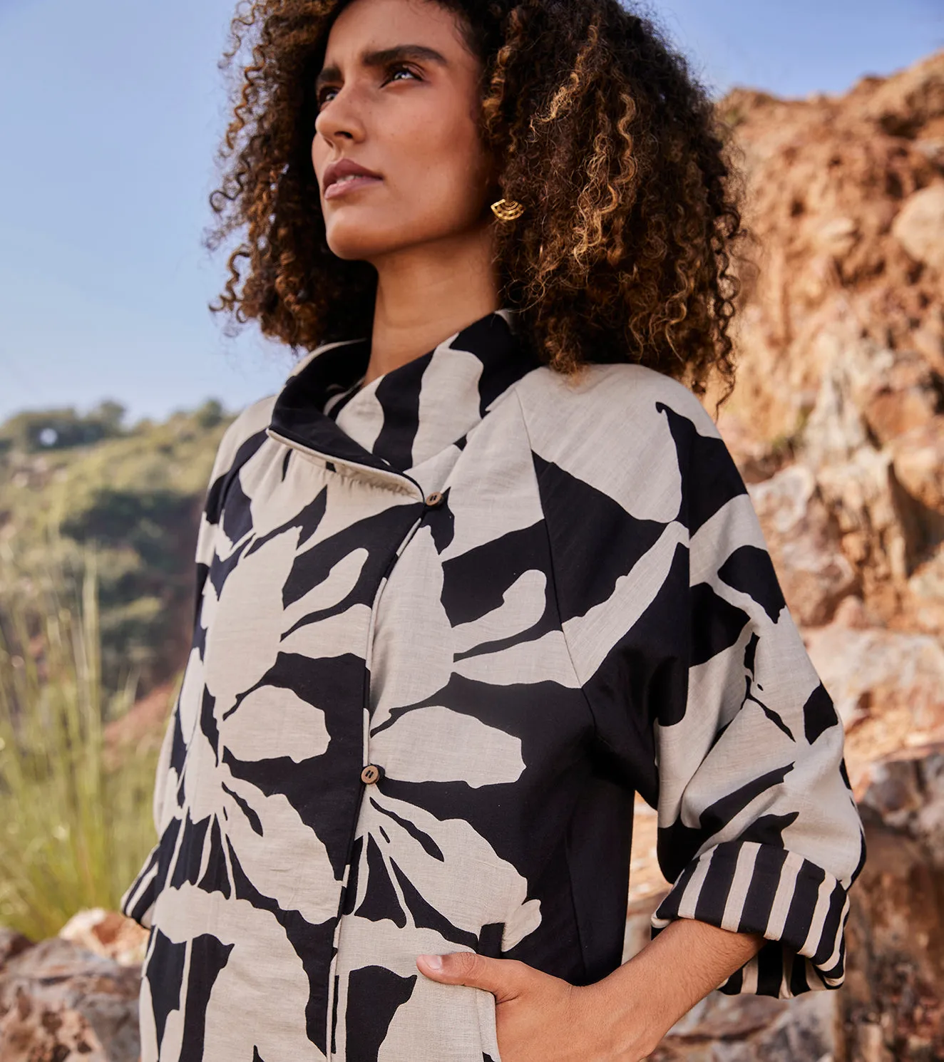 Khara Kapas Ebony's Desire Jacket Twill Weave Cotton  Black and Off-white KW666