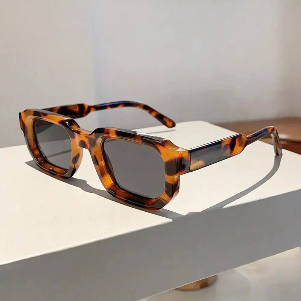 KLASSNUM Vintage Rectangle Frame Sunglasses