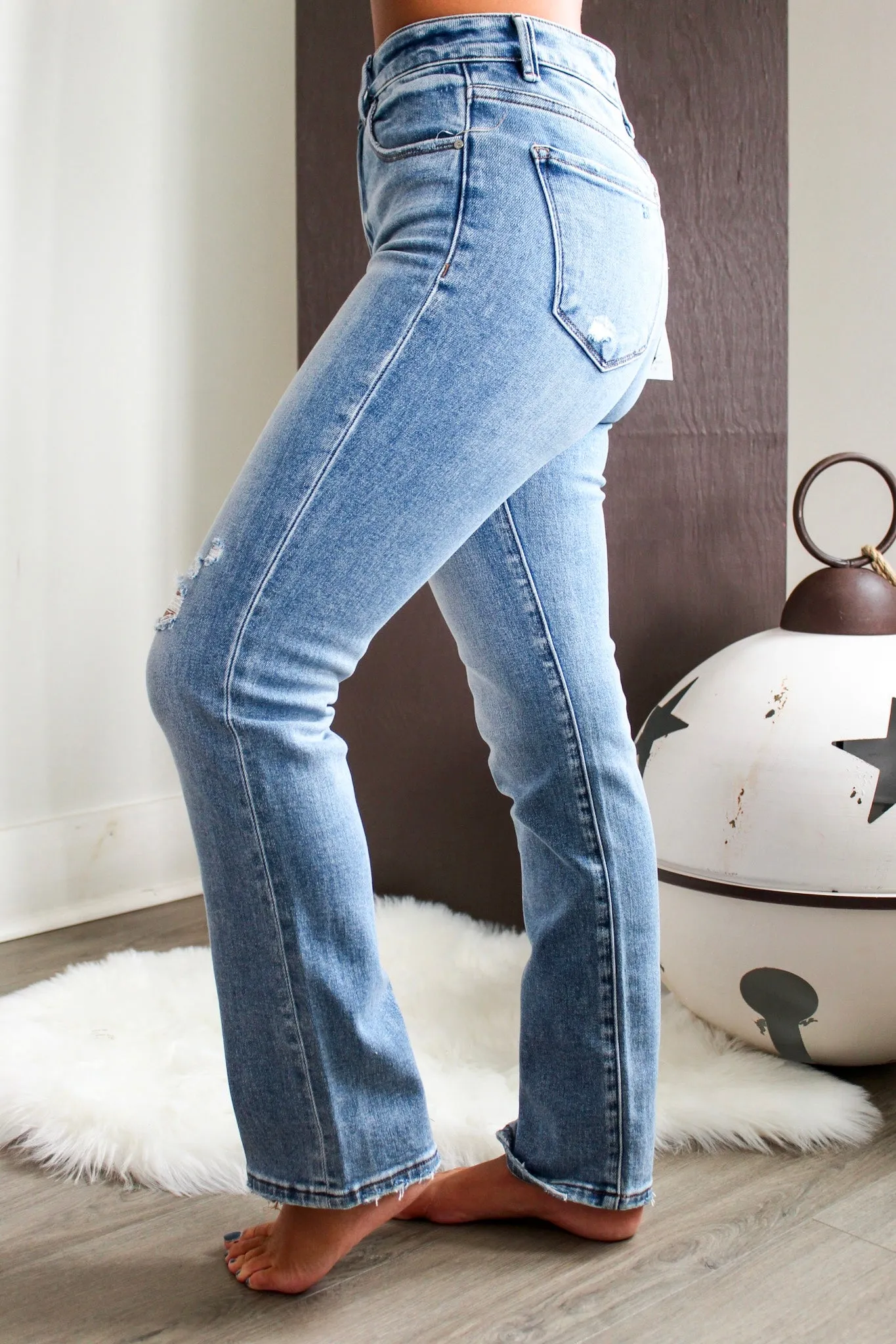Lawson High Rise Straight • Light Wash