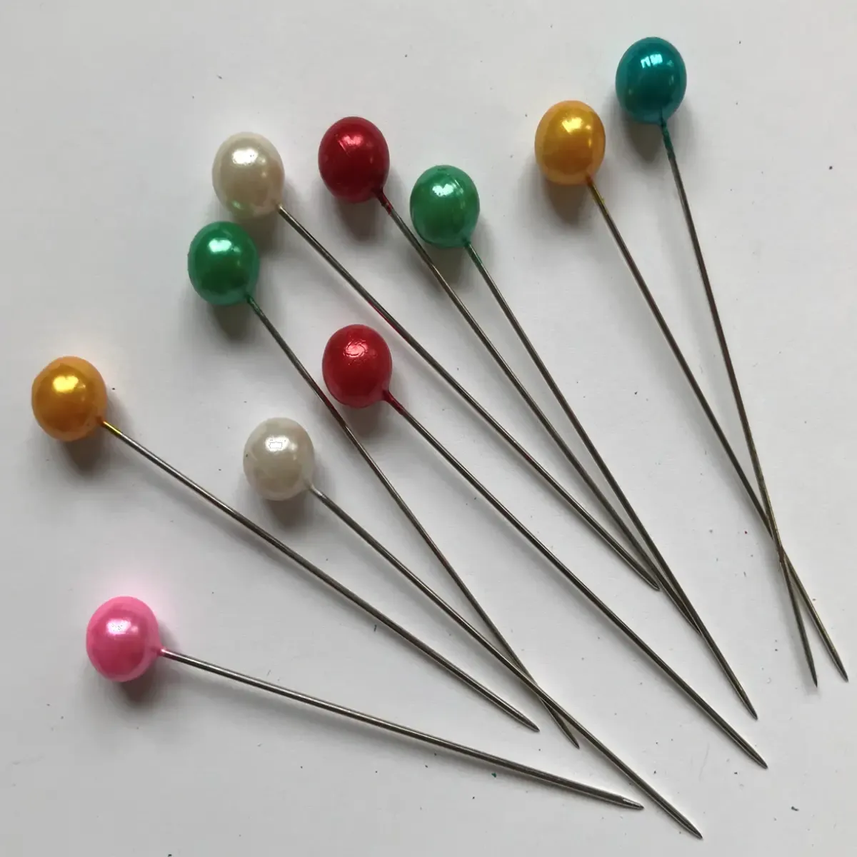 Laying Pins - Cutting Pins Pearl Headed