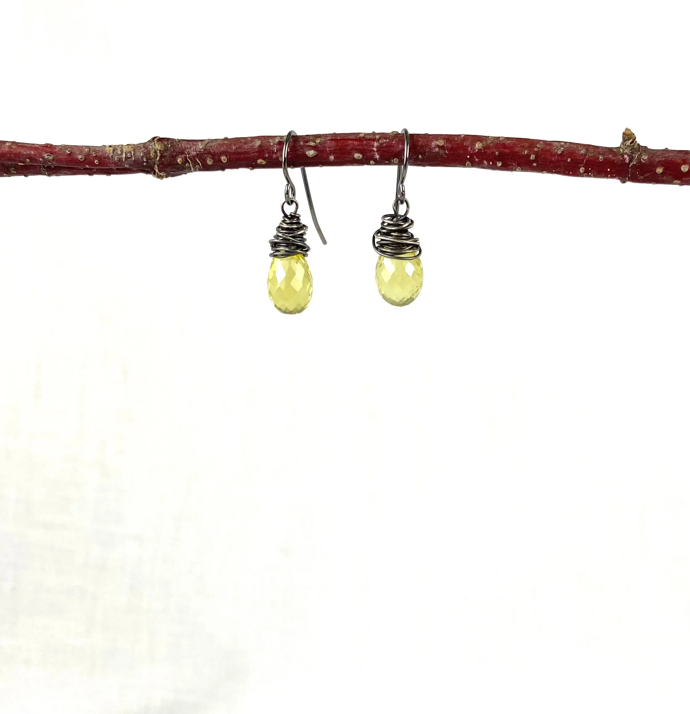 Lemon Quartz Briolette with silver earring